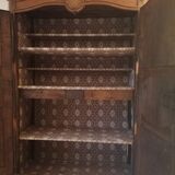 Armoire en noyer Louis XIV du 18 siècle