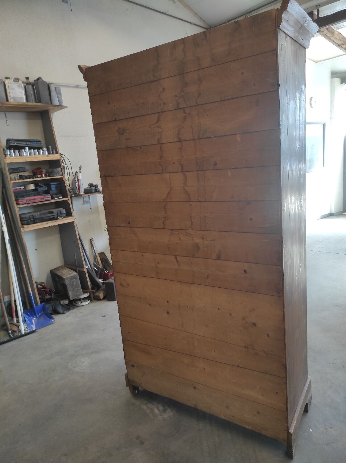 Old Parisian bitter farmhouse 1 rustic fir door with key