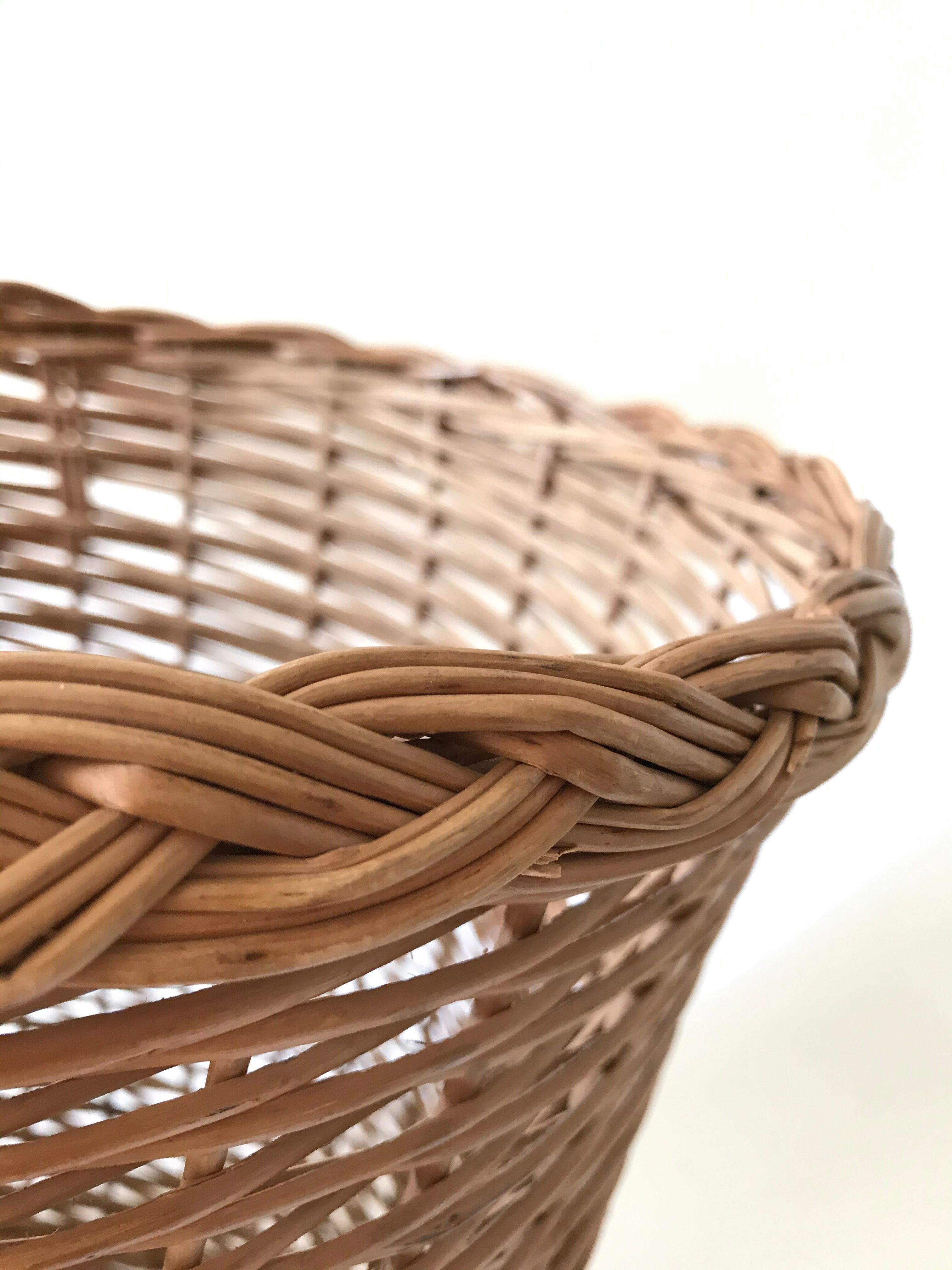 Wicker basket