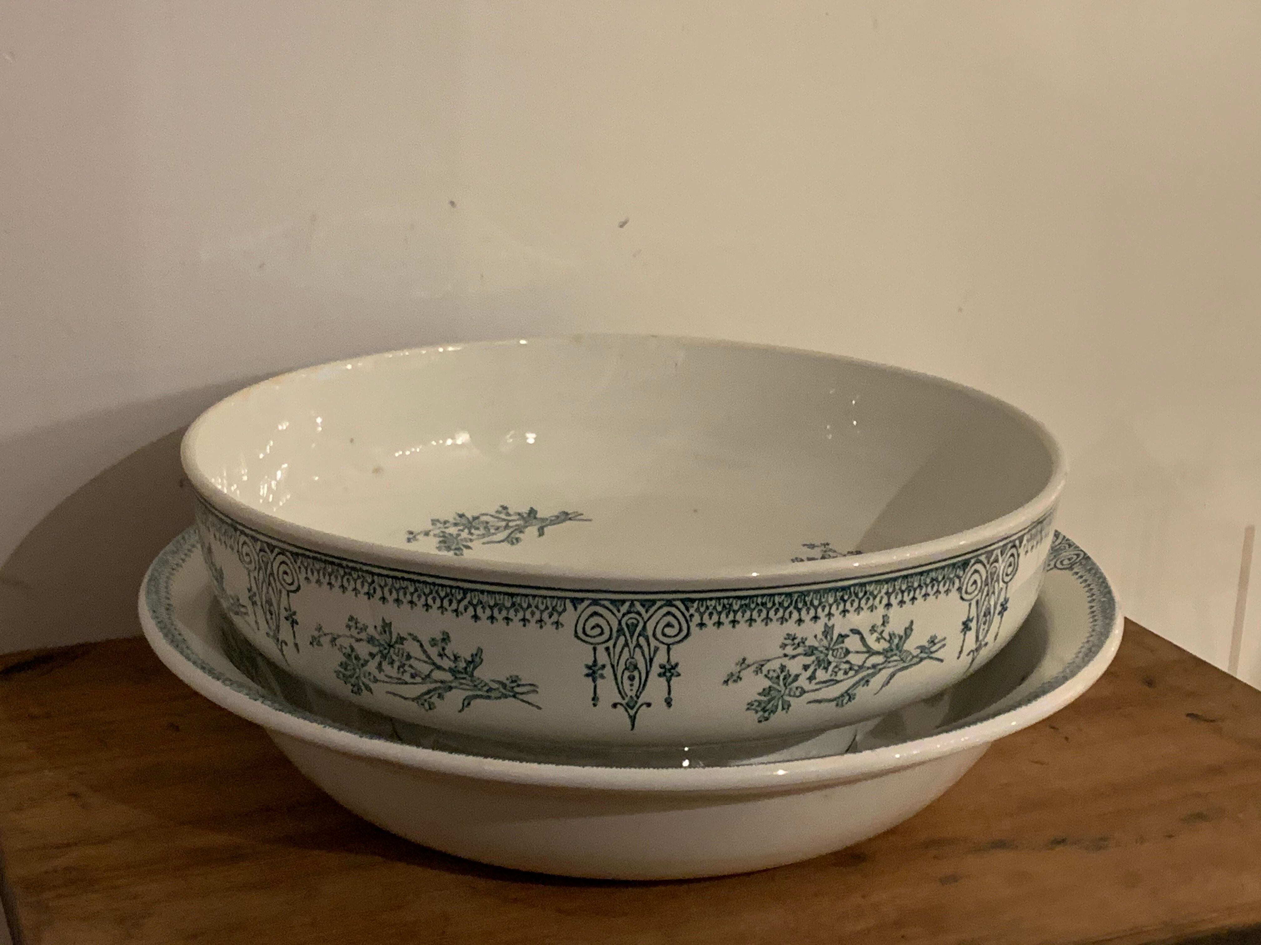 2 art deco dishes Saint Amand