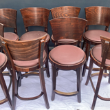 Mid-high chairs