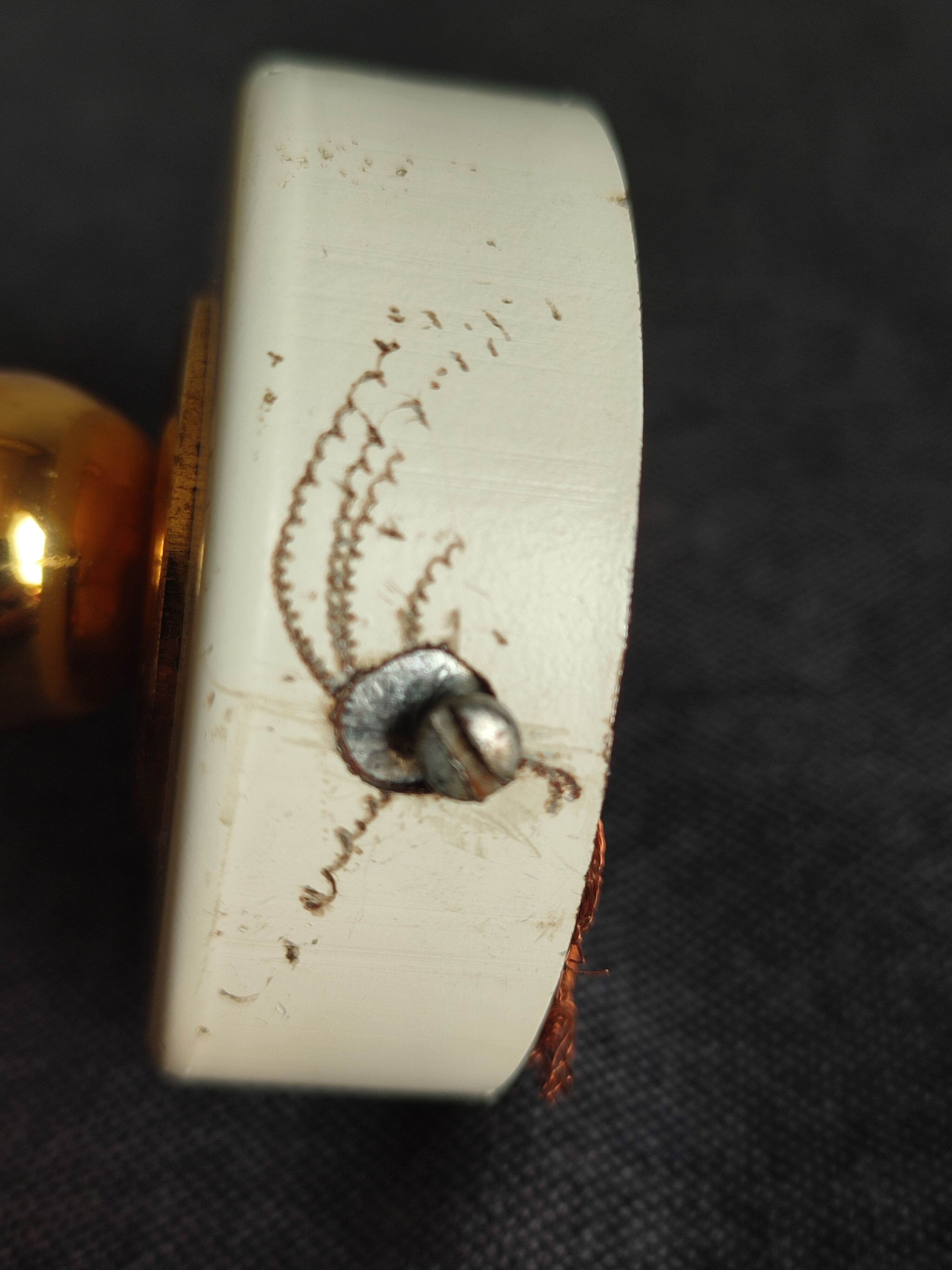 Small wall lamp in brass and vintage glass