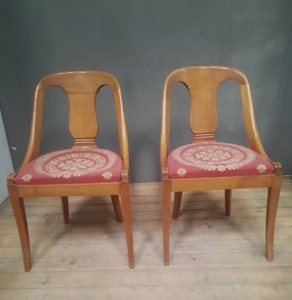 Paire de chaise gondole en bois clair