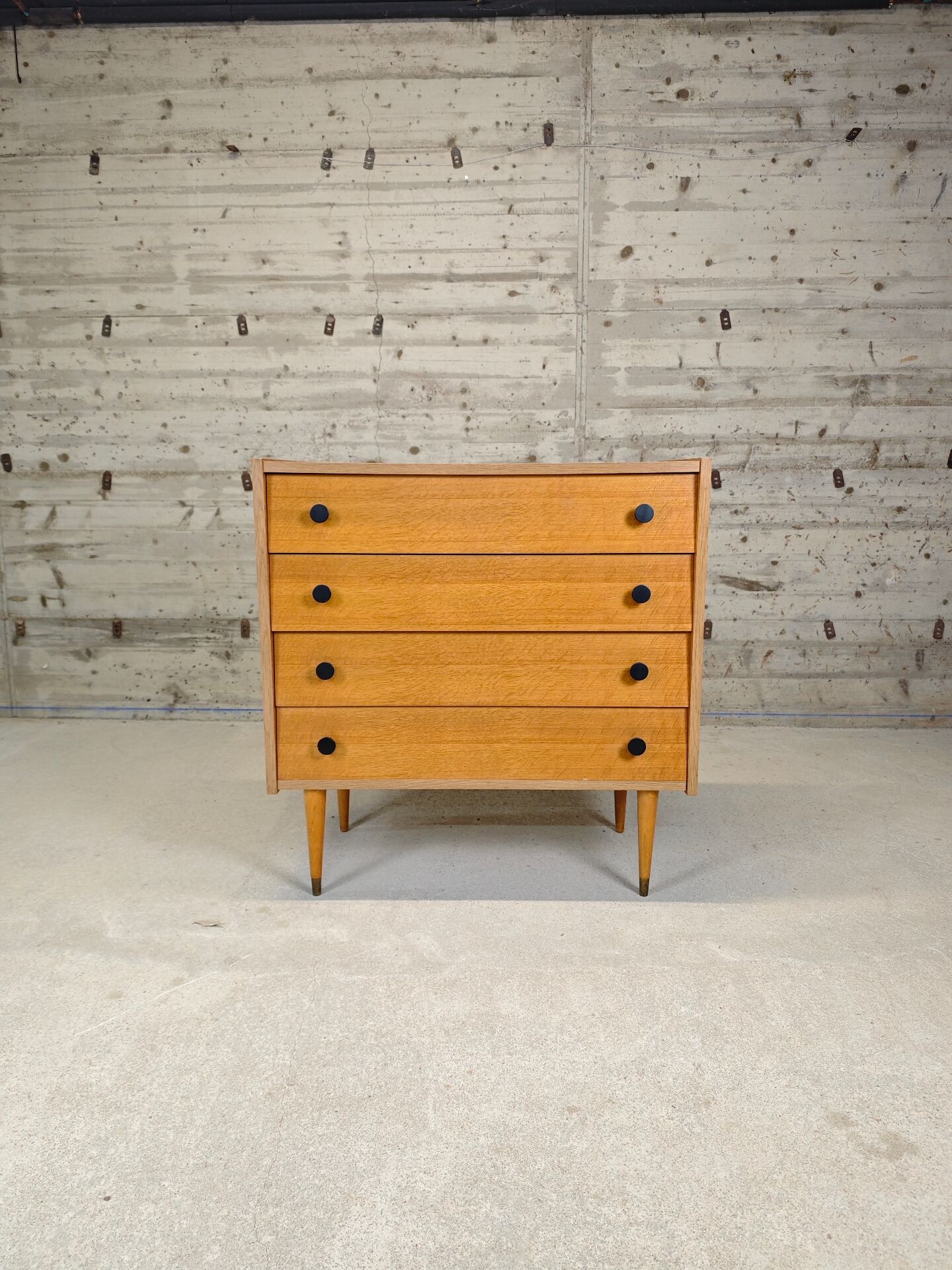 Vintage chest of drawers