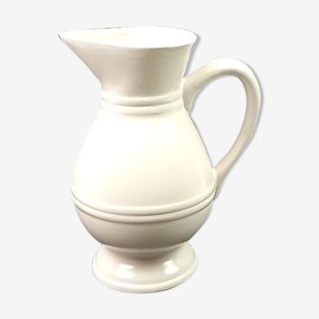 White ceramic jug 21 cm