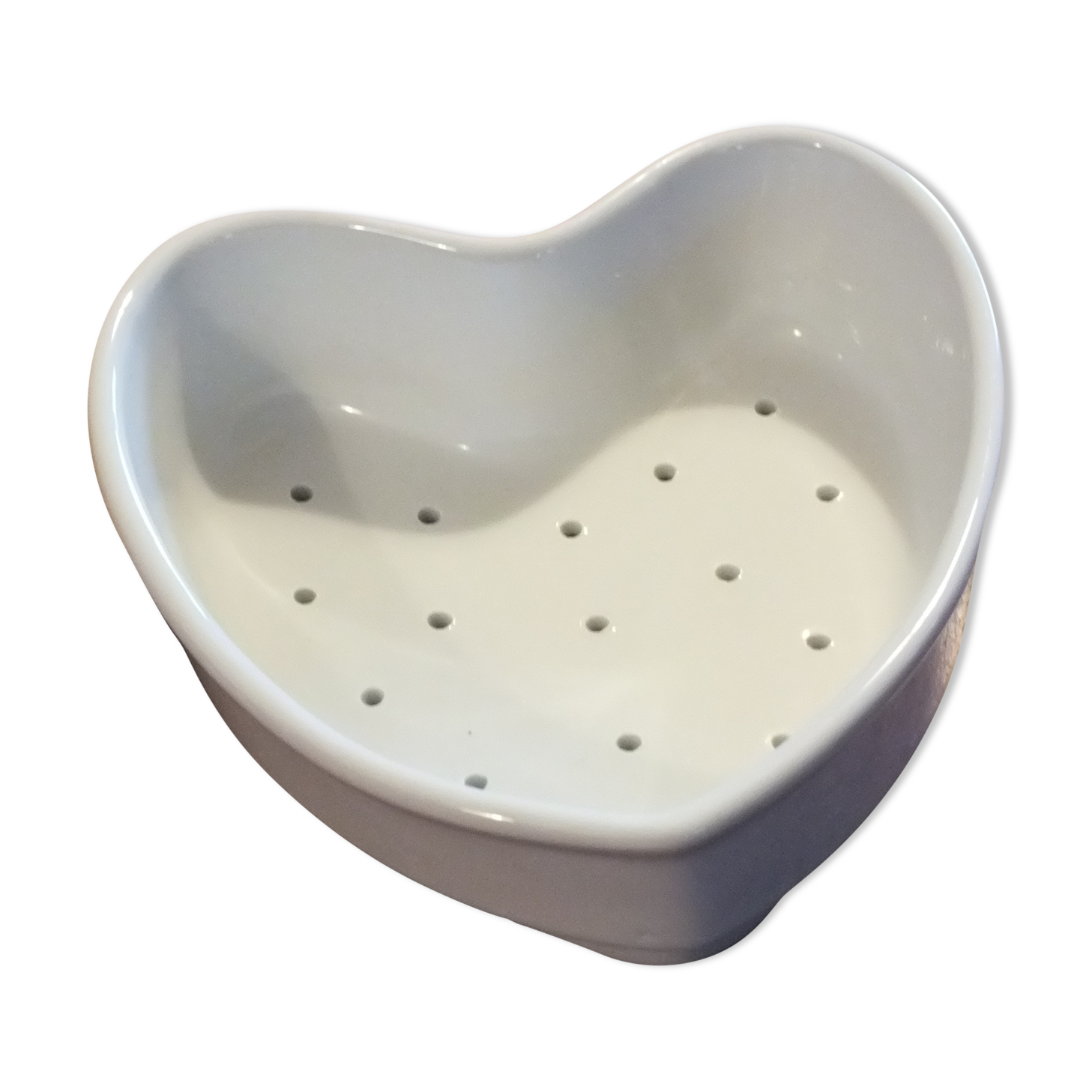 Old white porcelain heart mold (faisselle or Neufchatel)