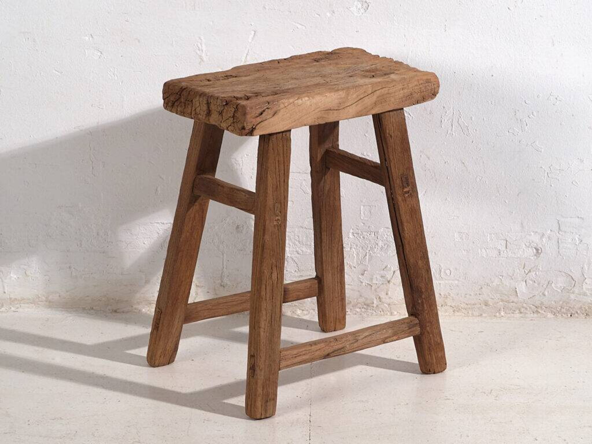 Antique solid wood stools (circa 1900). Set of 2 pieces no. 2.