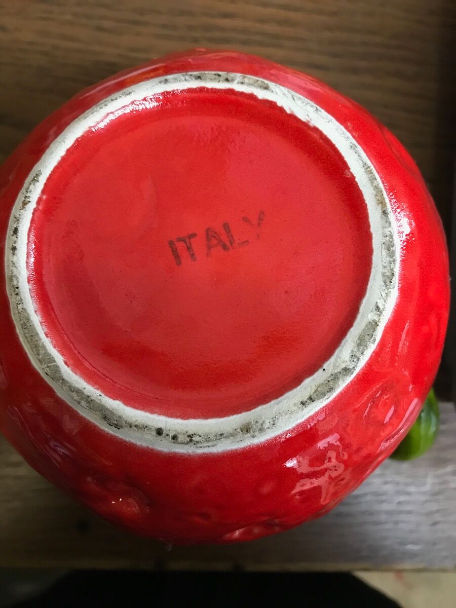 Strawberry dabbling pitcher