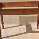 Table ancienne en marbre blanc
