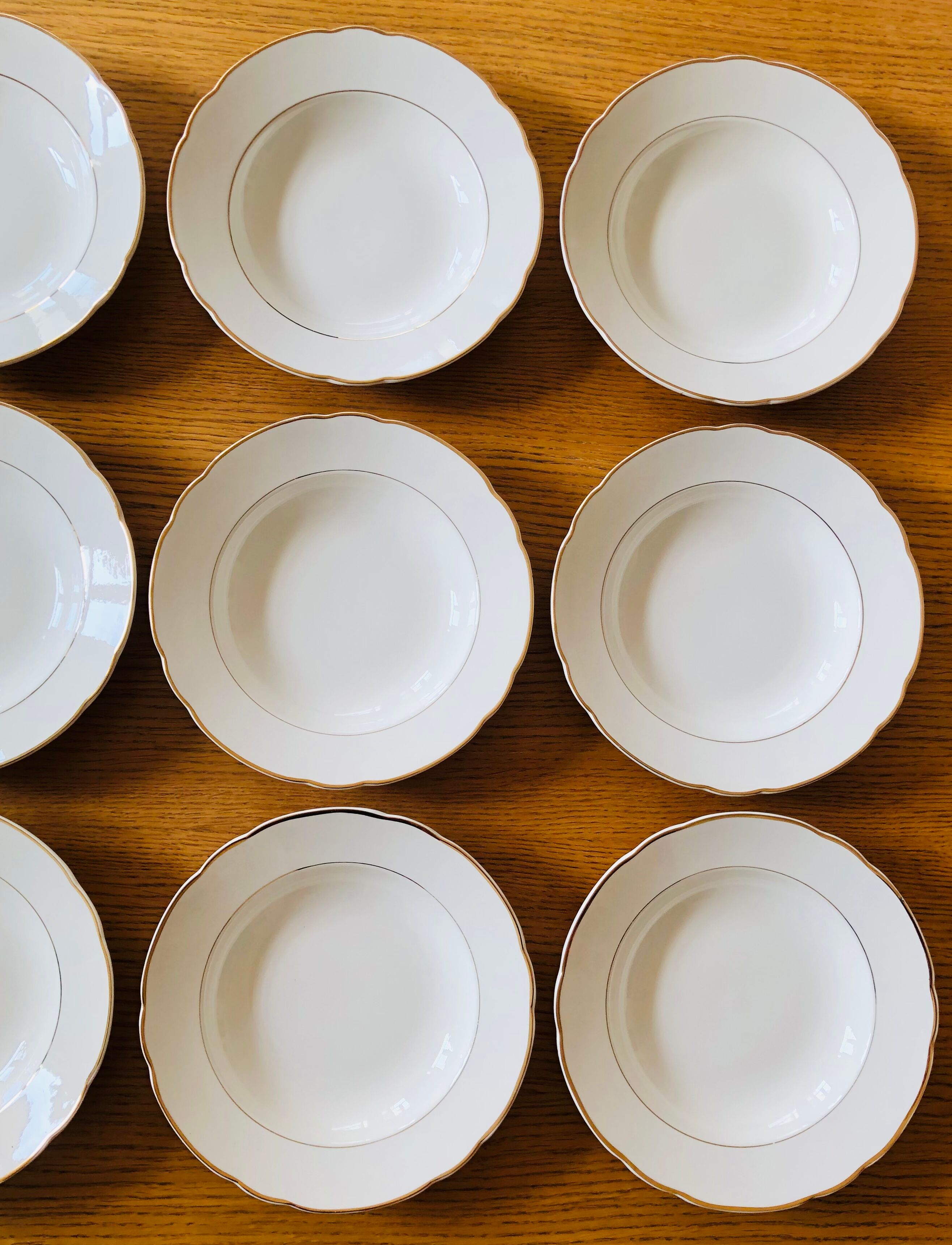 Set of 12 hollow plates in Villeroy & Boch ceramic
