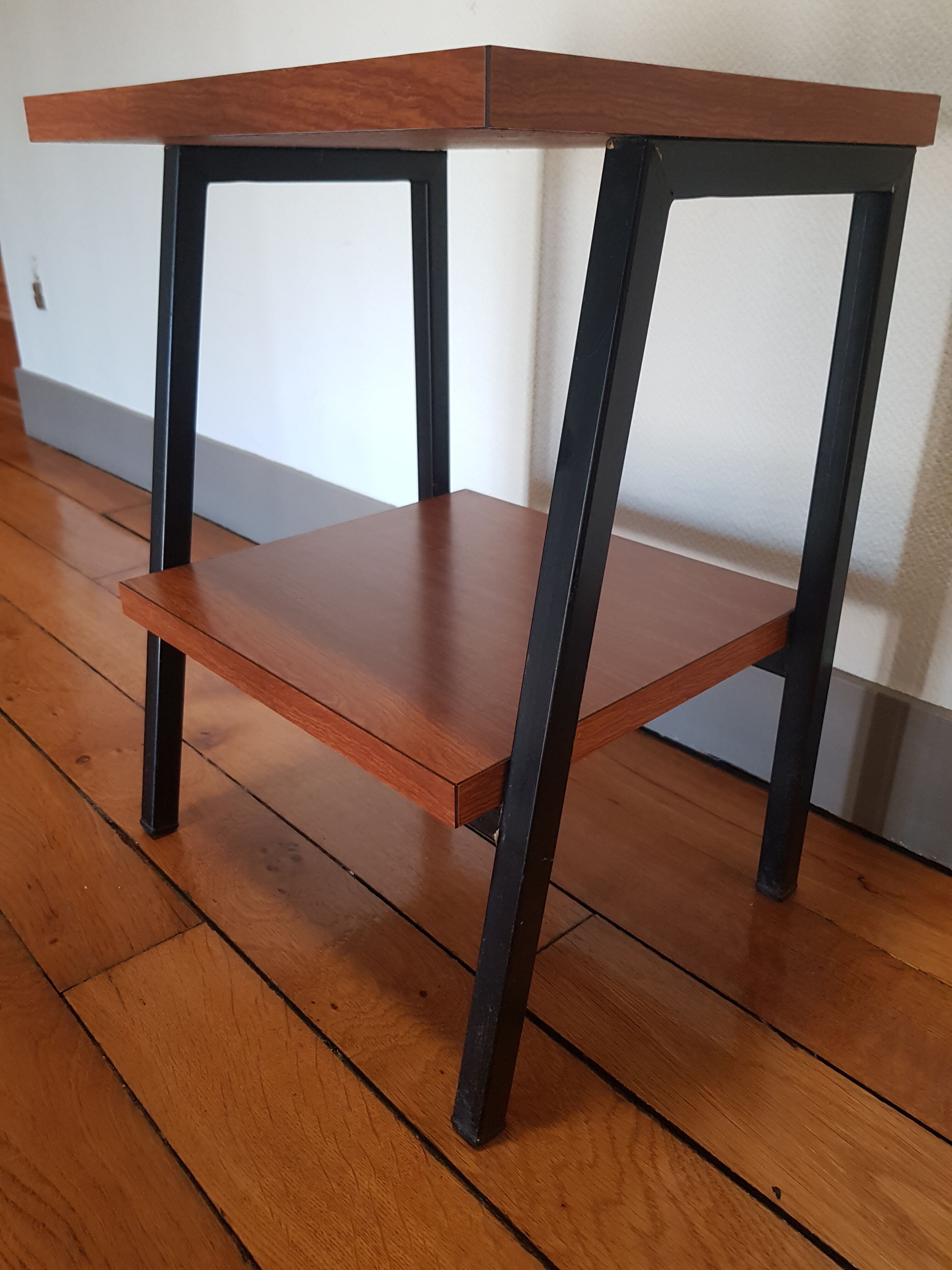 Gueridon metal and formica