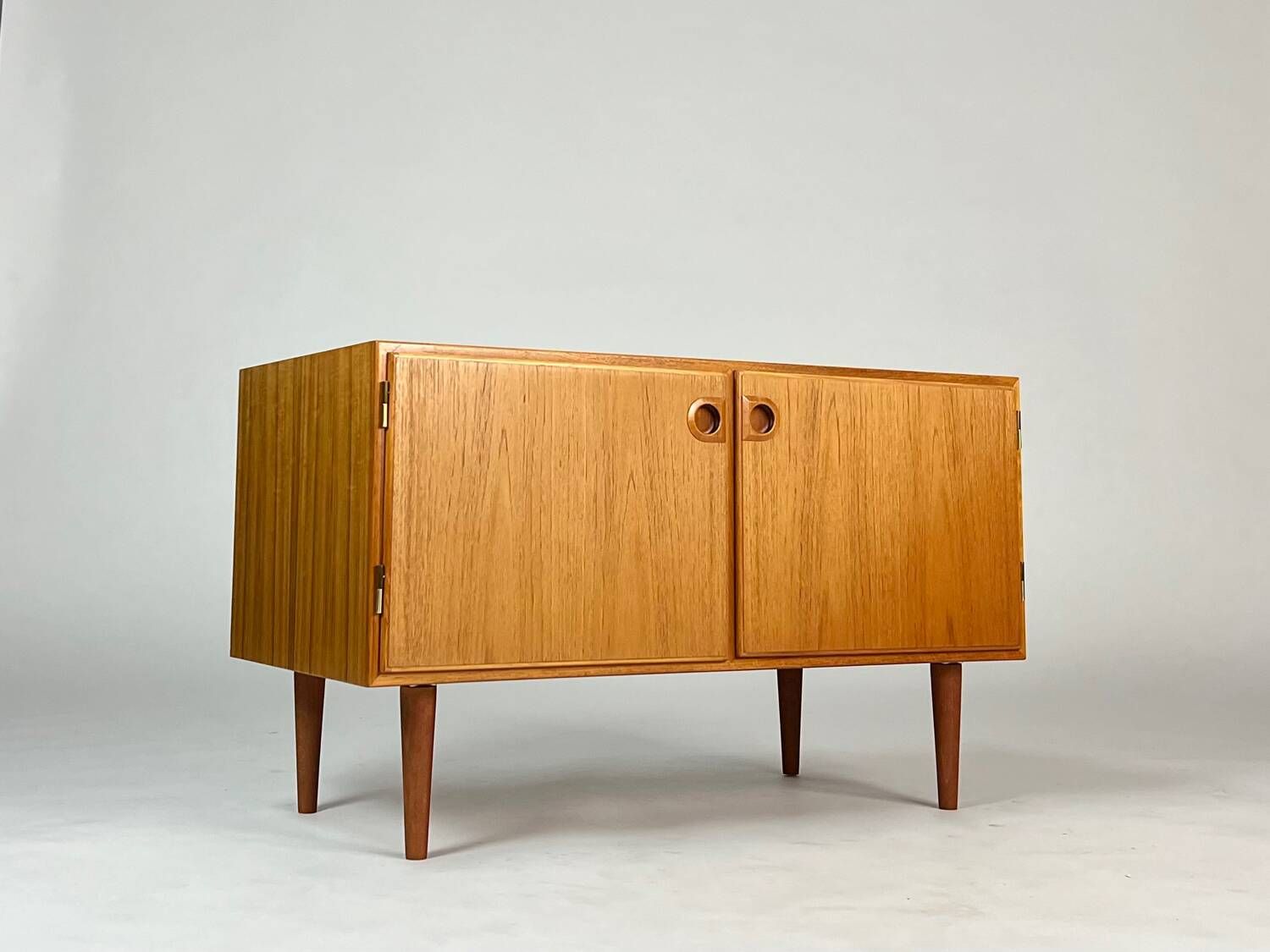 Danish teak lowboard chest of drawers TV HiFi sideboard vintage 70s