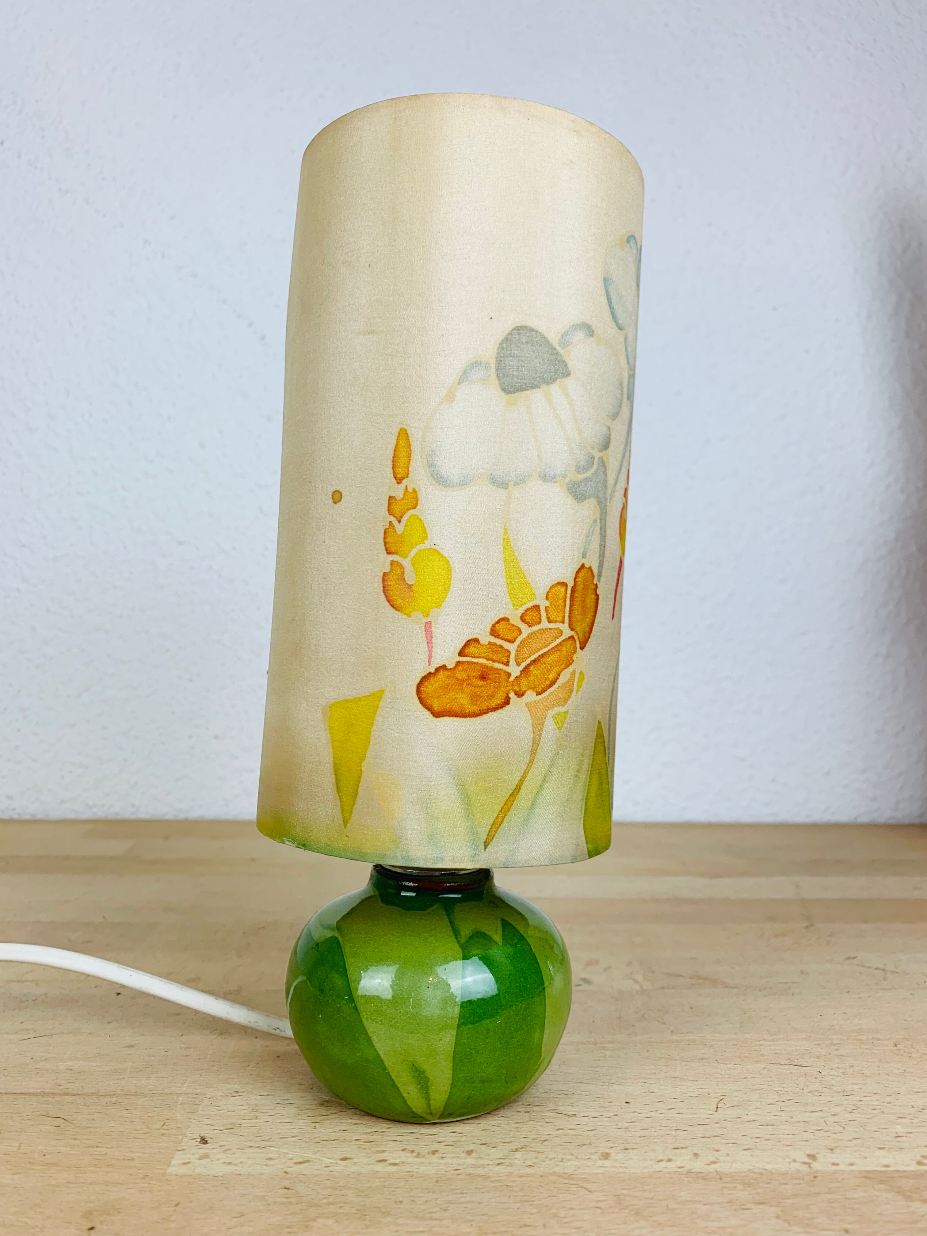 Green ceramic ball lamp