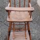 Chaise haute de bébé