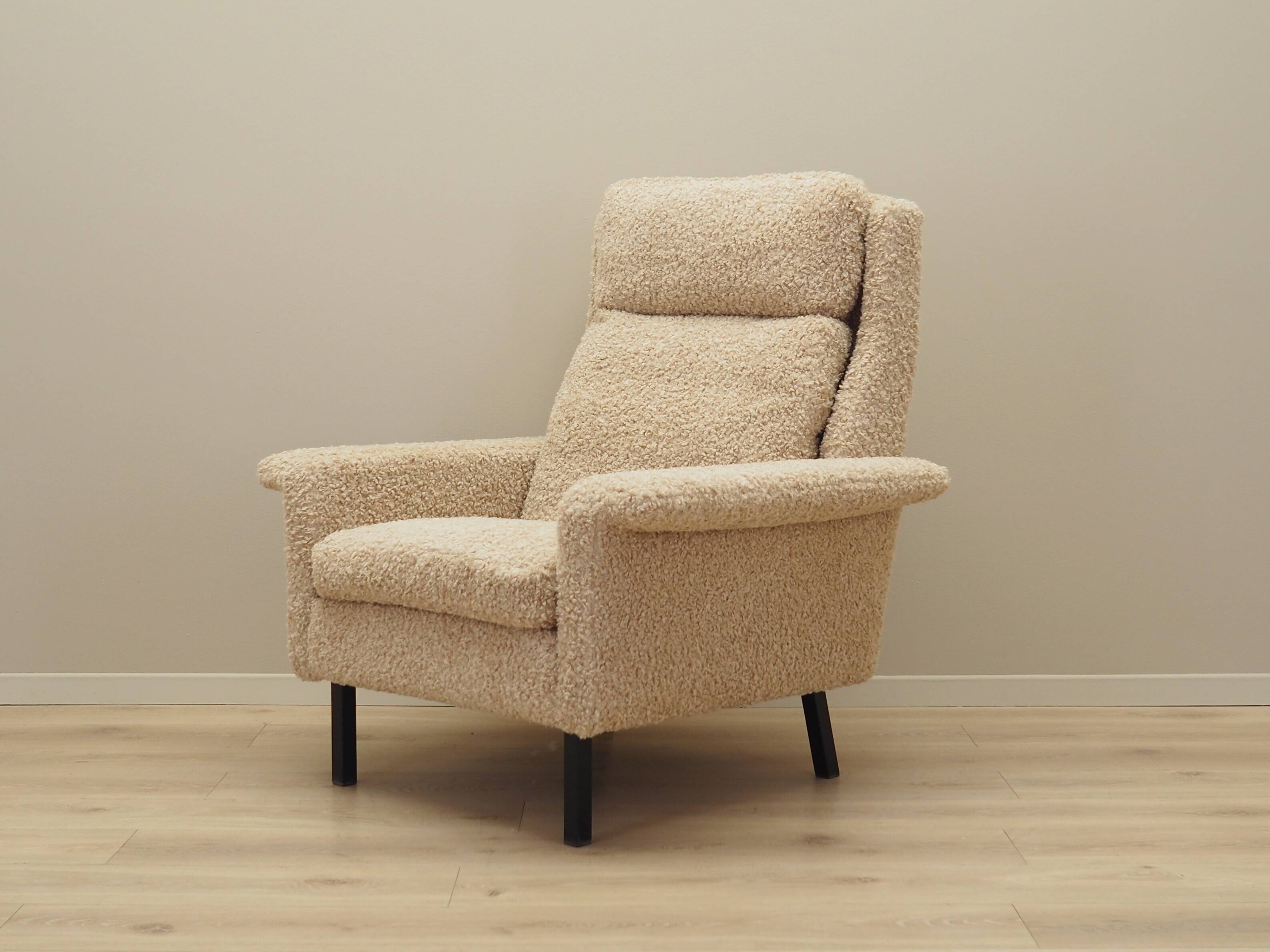 Fauteuil danois beige par Arne Vodder, années 1960