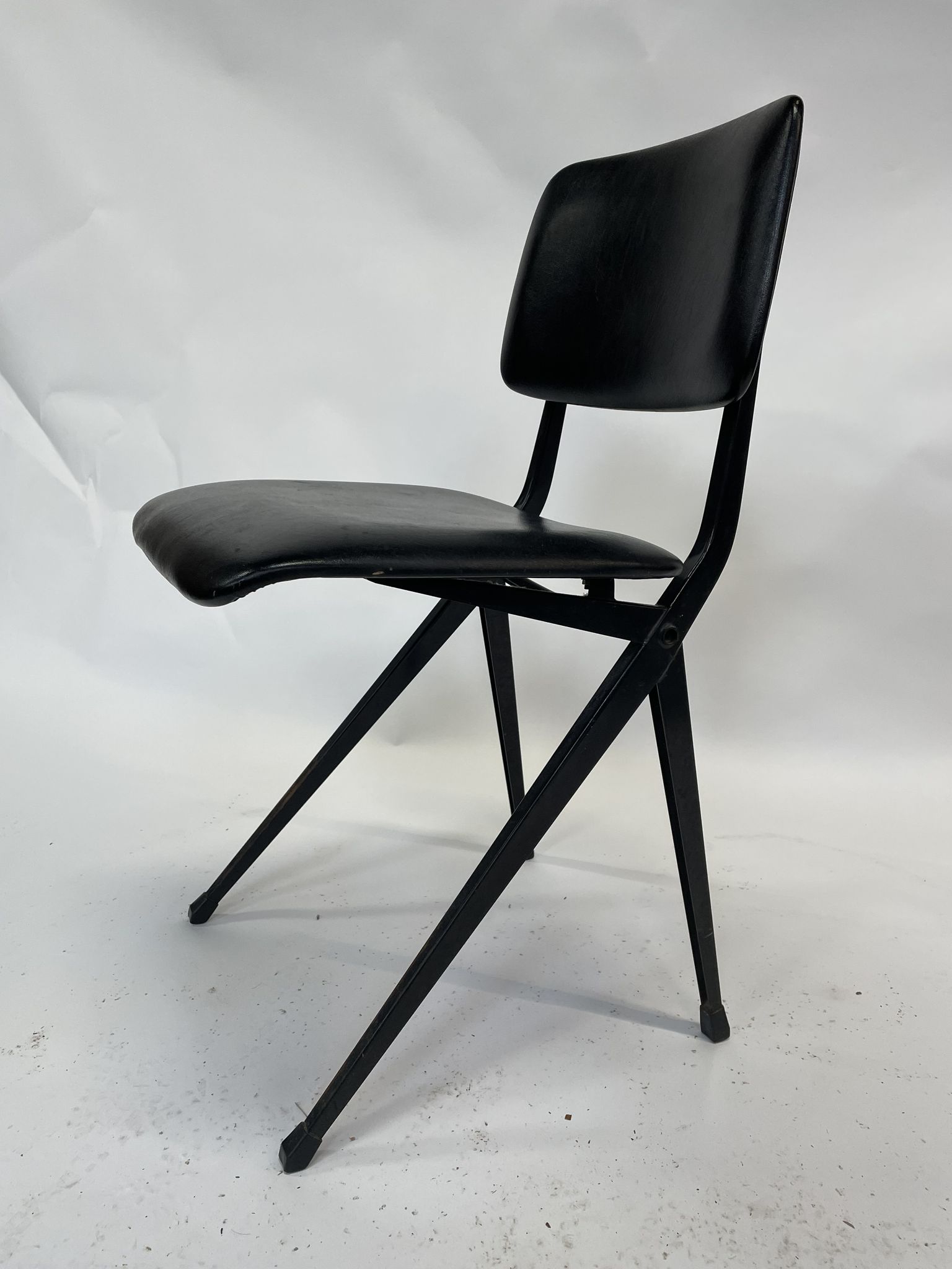Mid Century Spin Chair 102 Ynske Kooistra for Marko Holland in Black