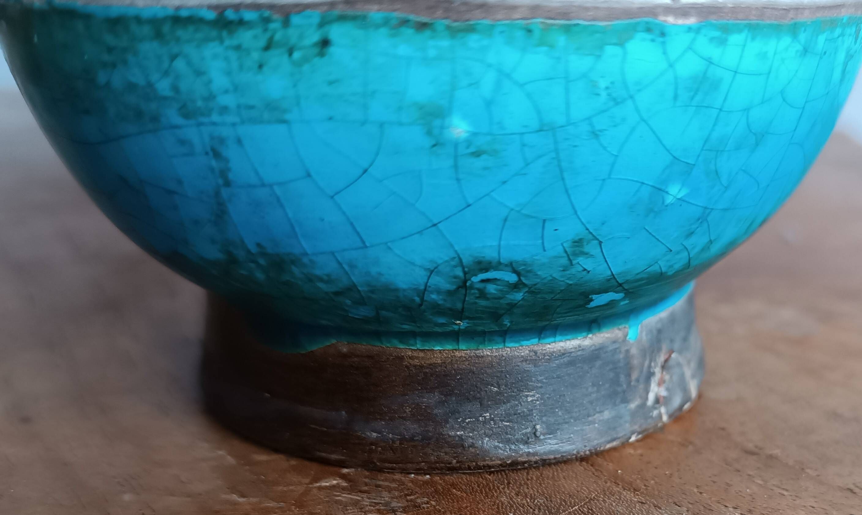 Ugo zaccagnini turquoise ceramic vase with dragon decoration