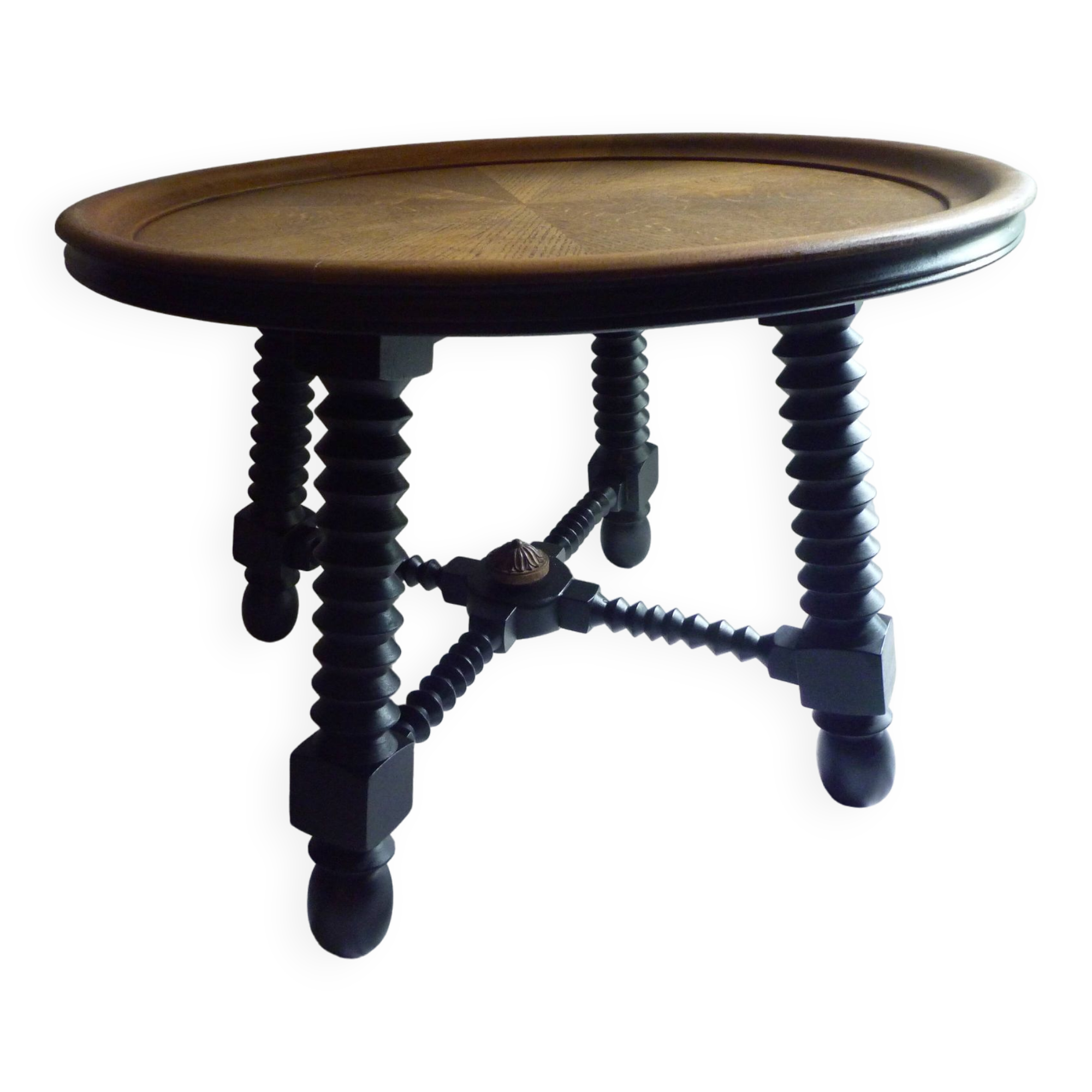 Vintage round coffee table