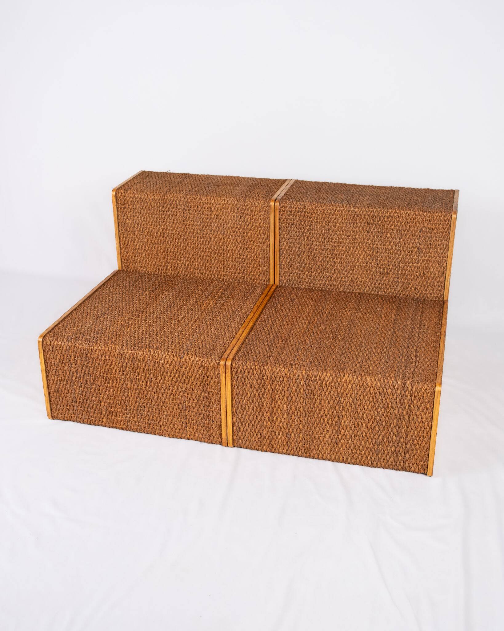 Series of 4 low tables made of cord and pine, France, 1980s.