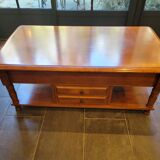 Cocktail coffee table in cherry wood