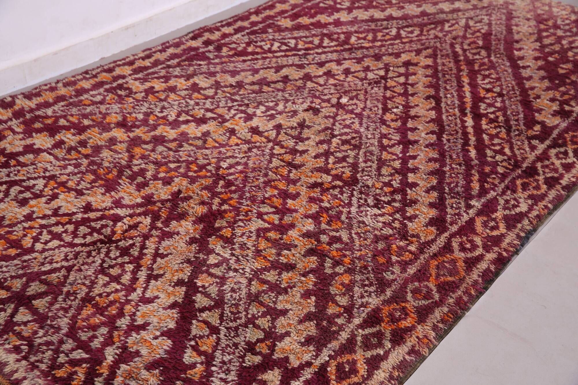 Burgundy Vintage Moroccan rug 183 x 321 cm - Berber Wool Rug - Handmade Rug