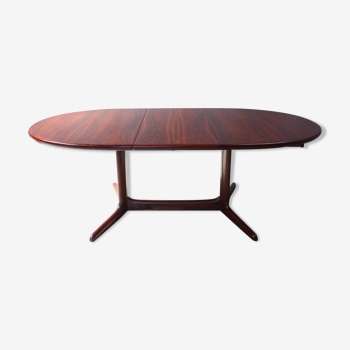 Danish oval rosewood dining table, 1960s