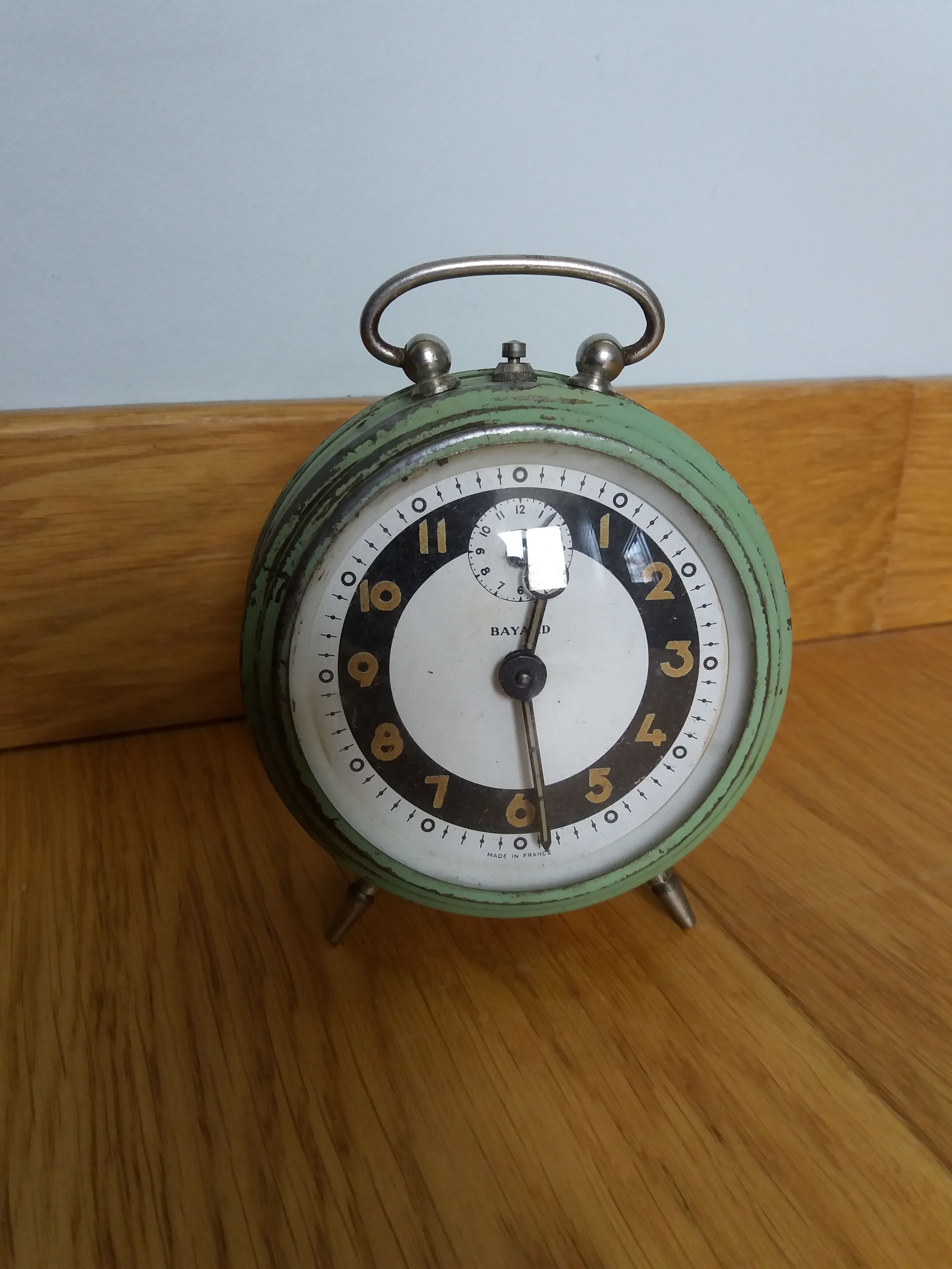 Pale green Bayard alarm clock