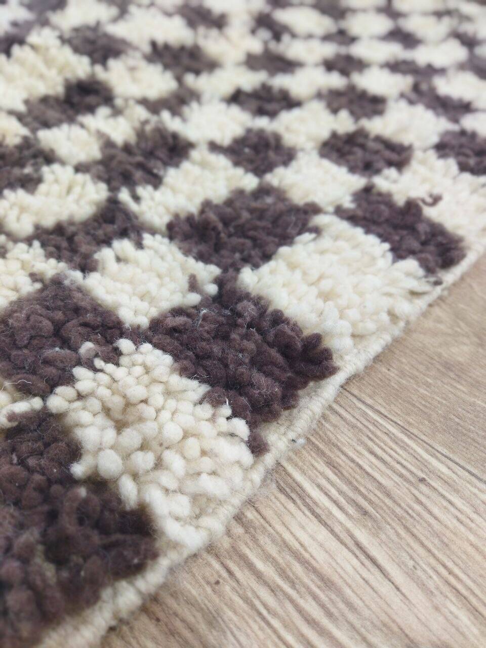 Handmade wool Berber rug 256x150 cm
