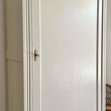 Armoire bonnetière parisienne