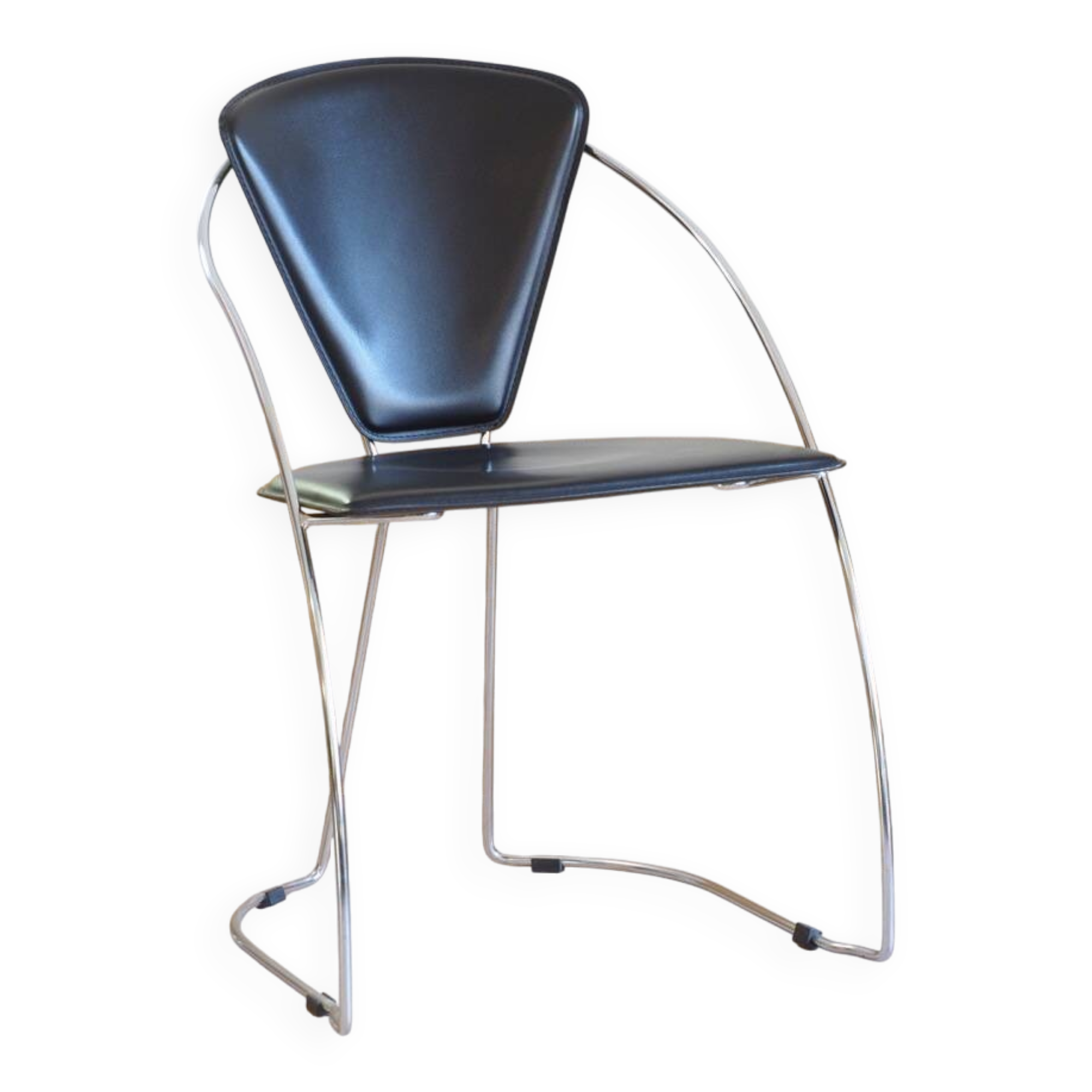 Linda chair in metal and leather by arrben
