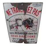 Enamelled plaque do not cross of the sncf