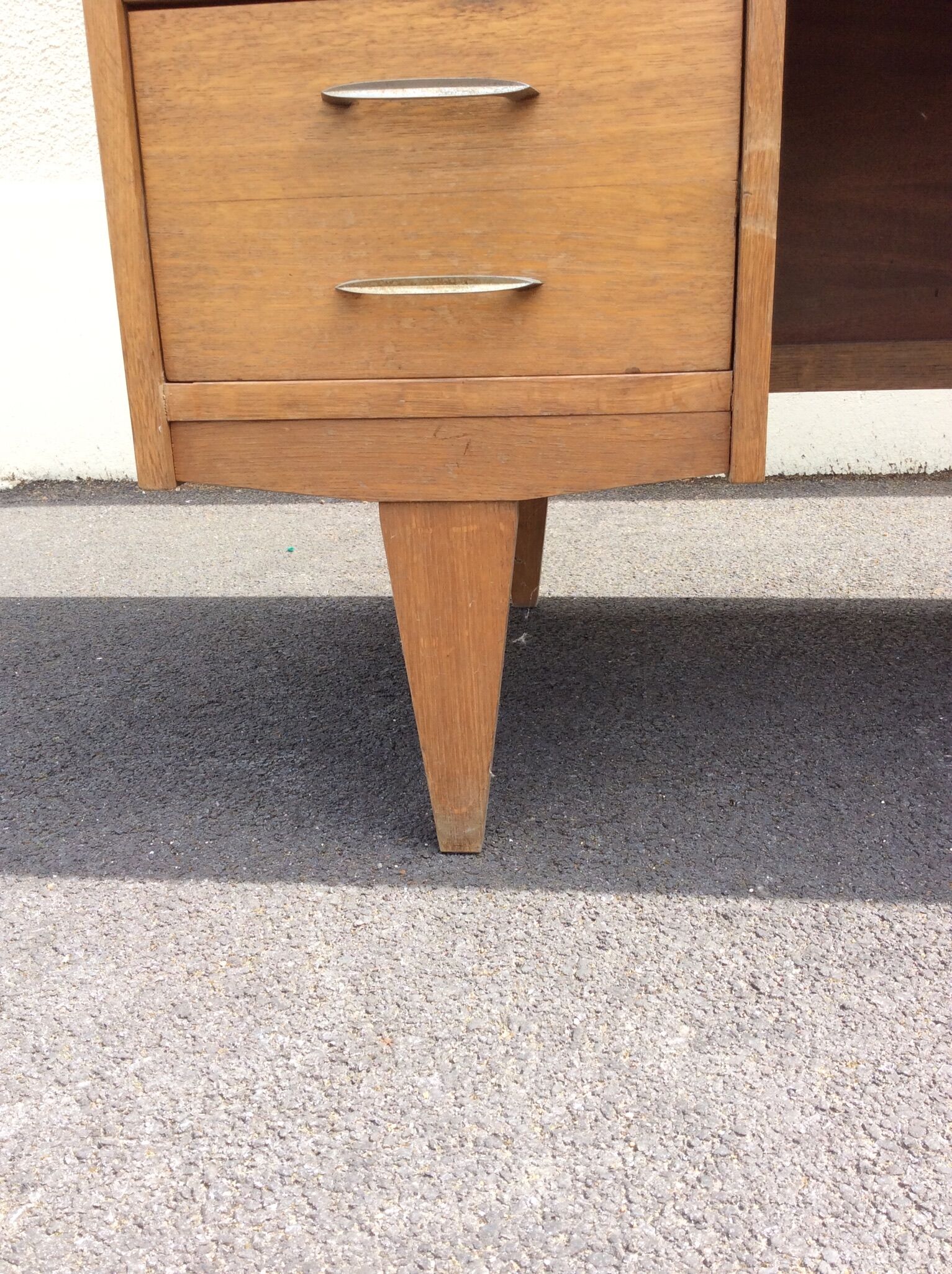 Desk foot compass 1950