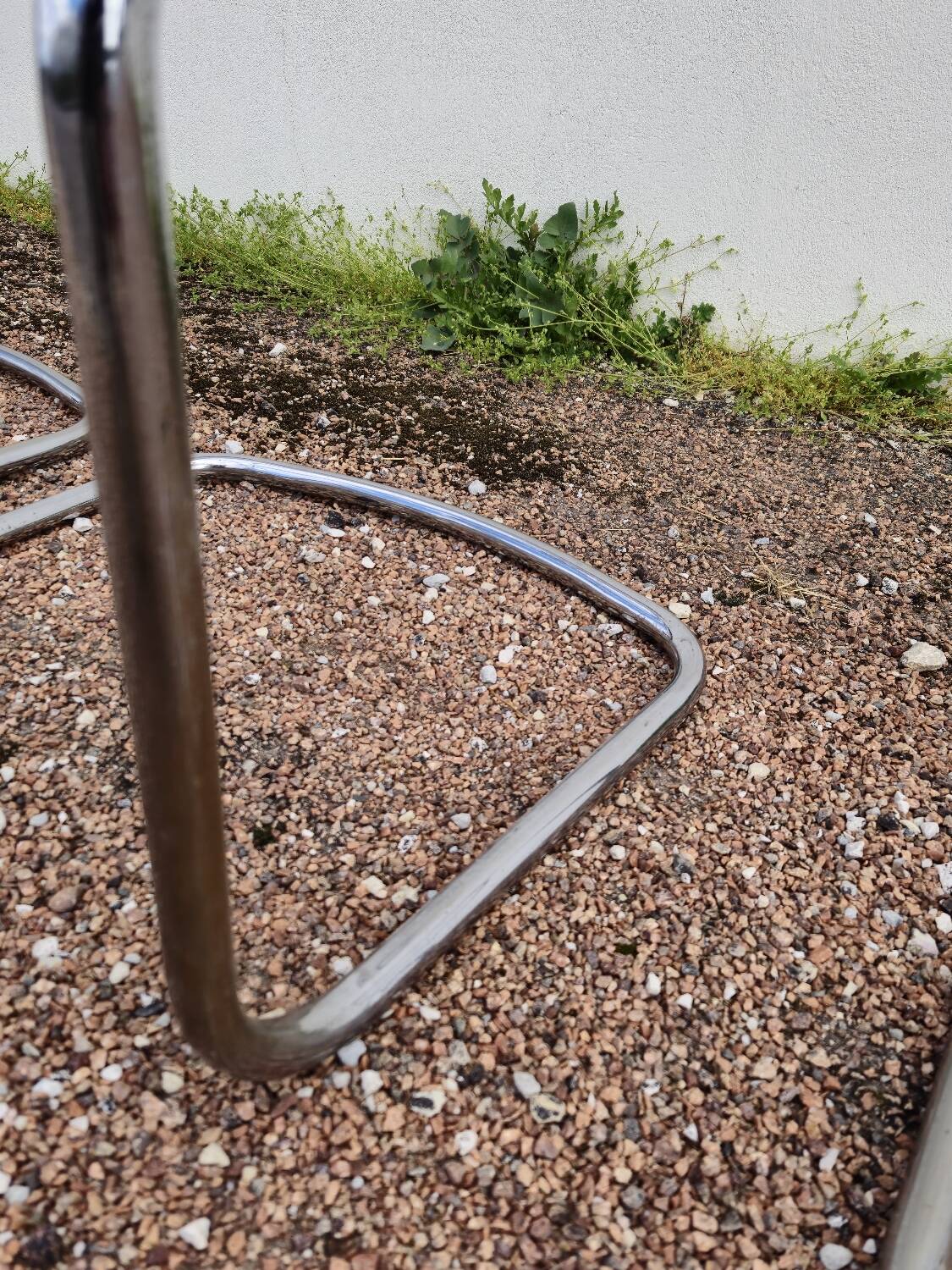 Set of 6 chrome metal design chairs from the 1970s.