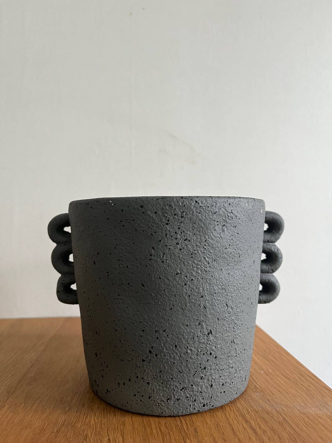 Cement plant pot