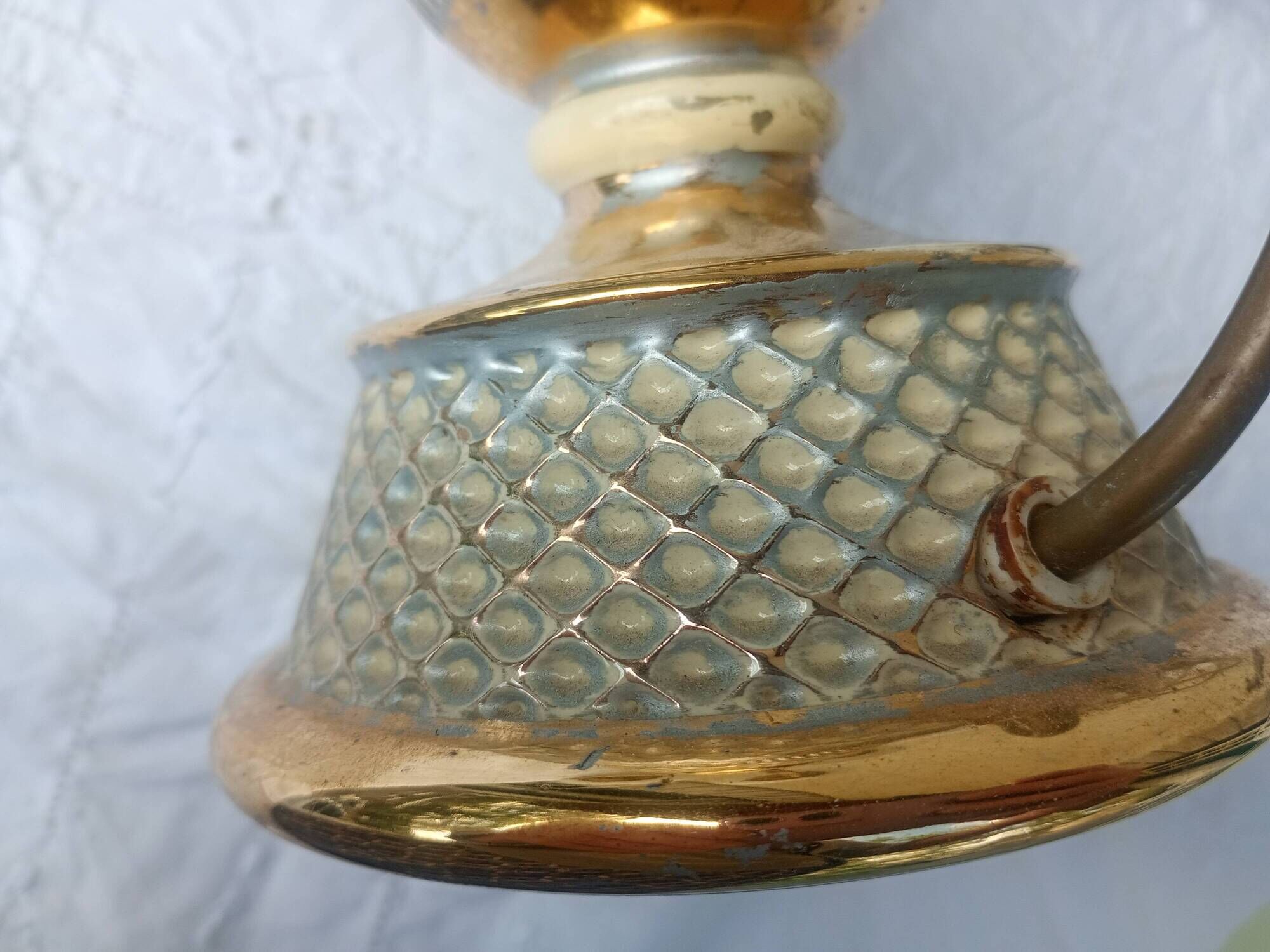 Florentine Italy ceramics - 3 arms of golden metal light - glass tulip