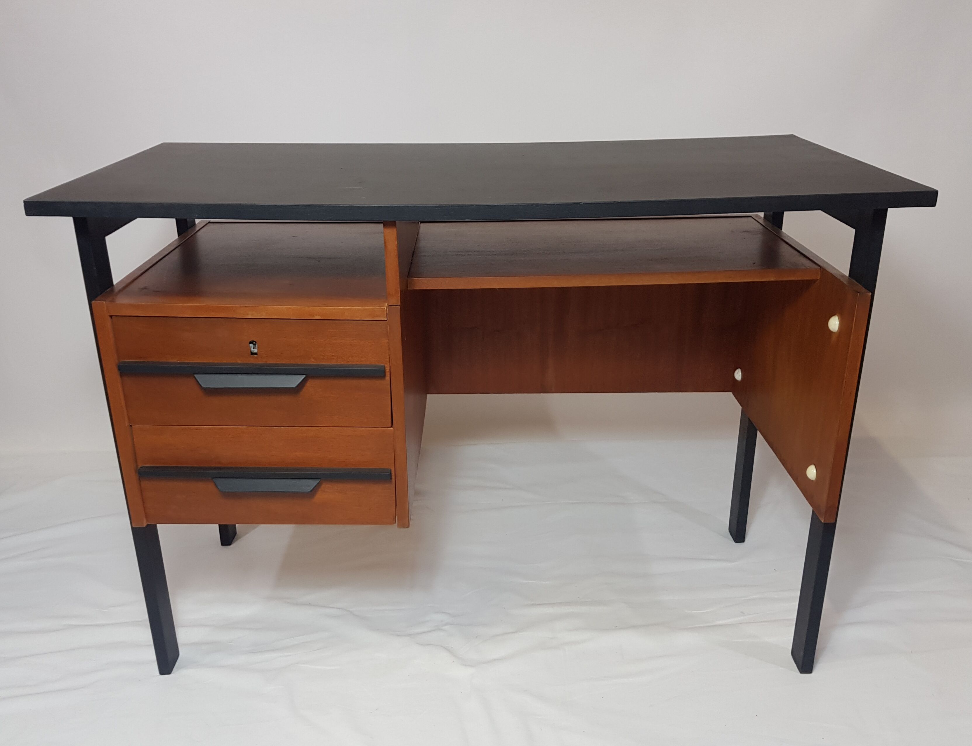 Vintage office design 50s honey and black wood