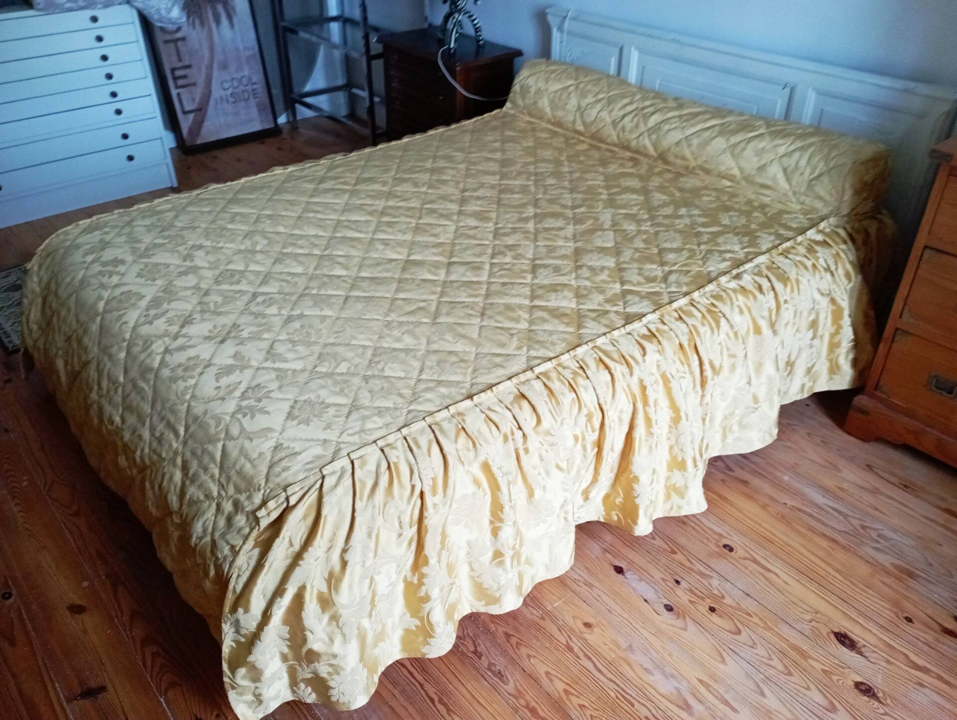 Vintage bedspread