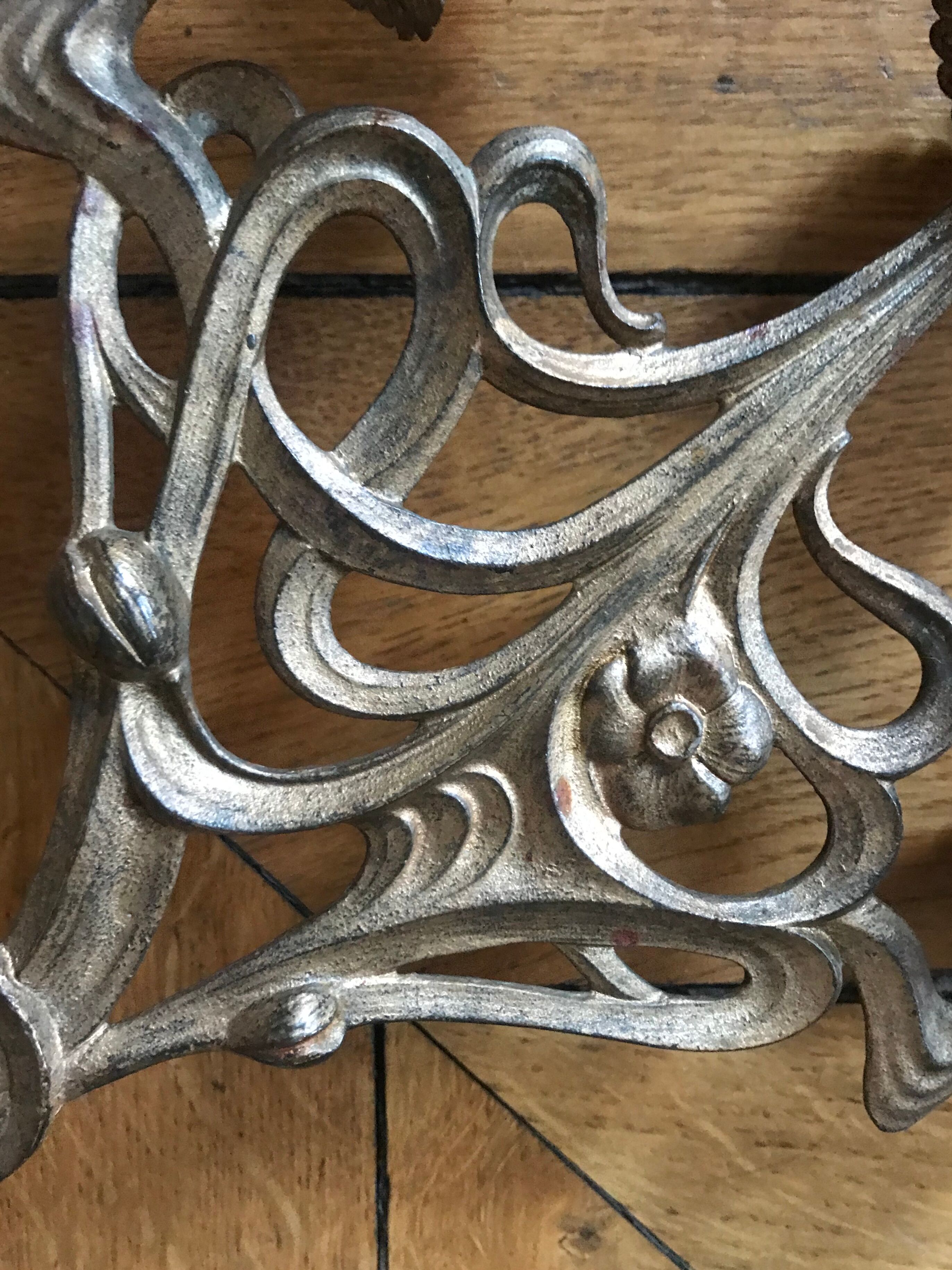 Chandelier Art Nouveau three fires
