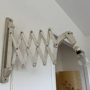 Scandinavian "accordion" or "scissors" wall light in white lacquered wood from the 60s and 70s