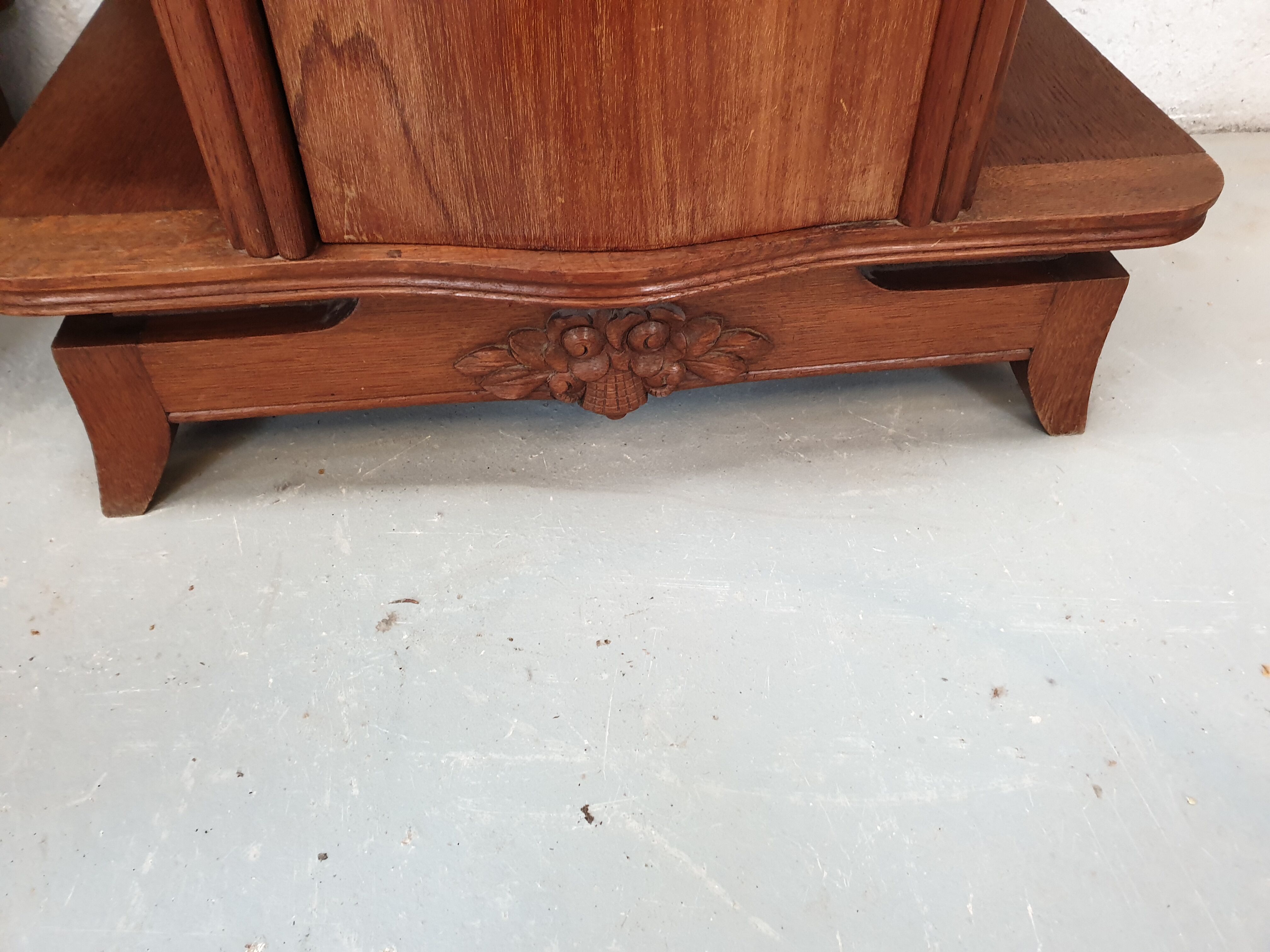 Pair of vintage bedside tables 40s