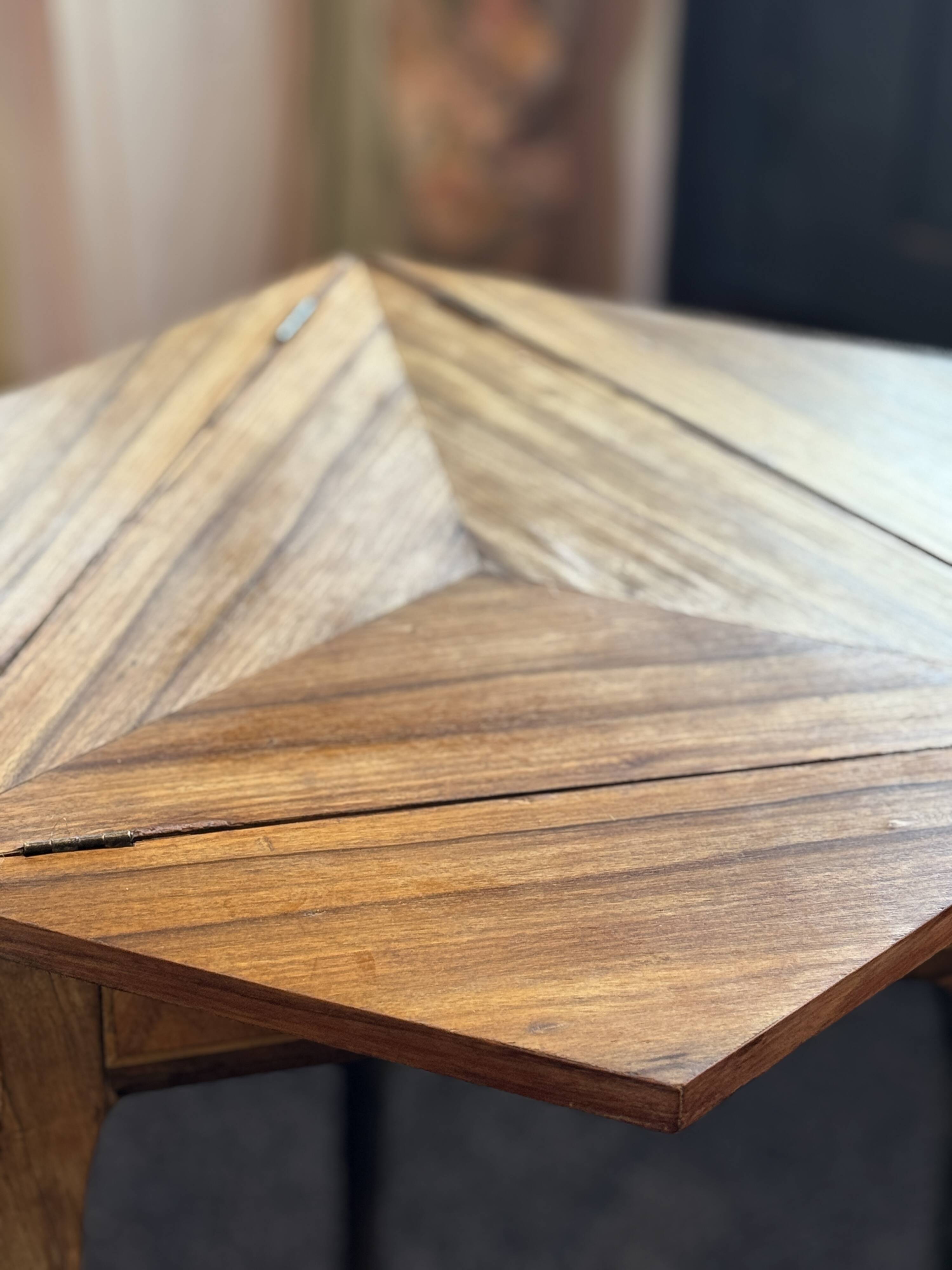 Old foldable board game table