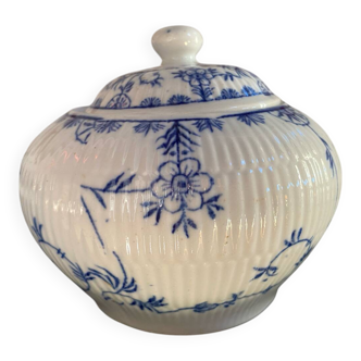 English sugar bowl in half-porcelain, antique.