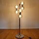 Lampadaire vintage en métal chromé et verre
