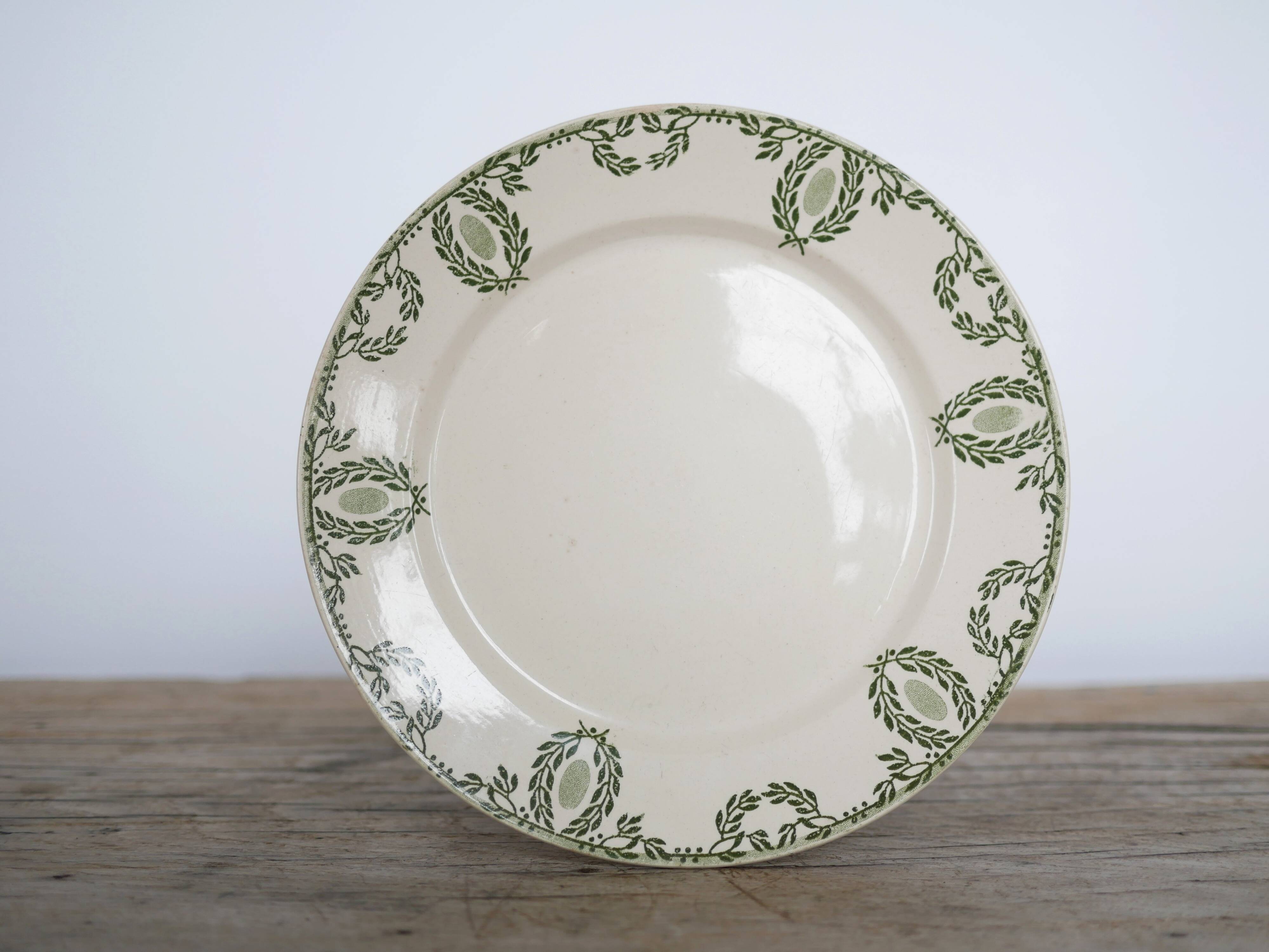 Cake dish on foot, old compotier by the Sarreguemines factory, France