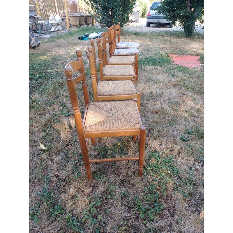 6 wooden kitchen chairs, straw-covered