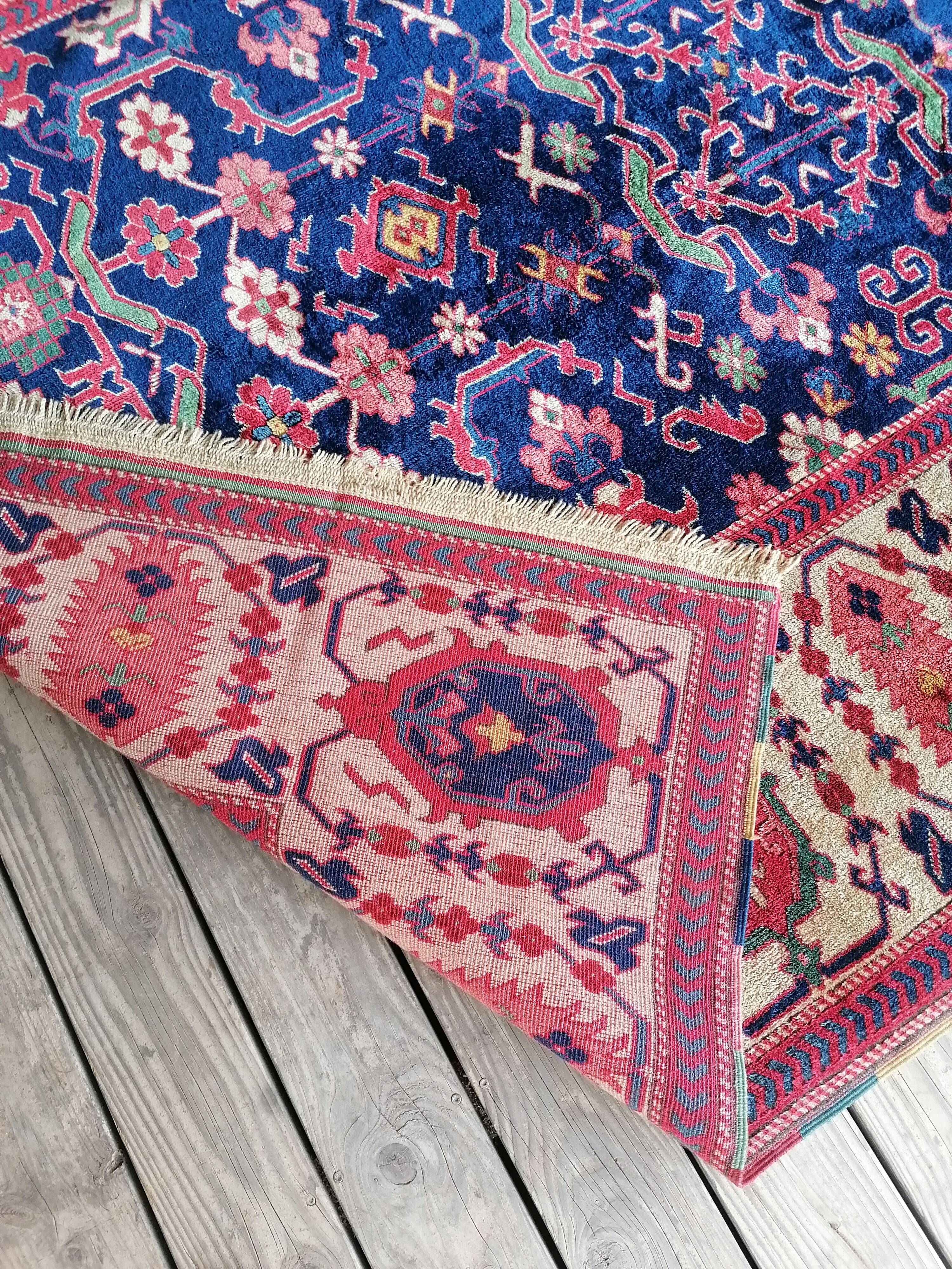 Antique Persian Heriz Afshar rug 200 x 276 cm