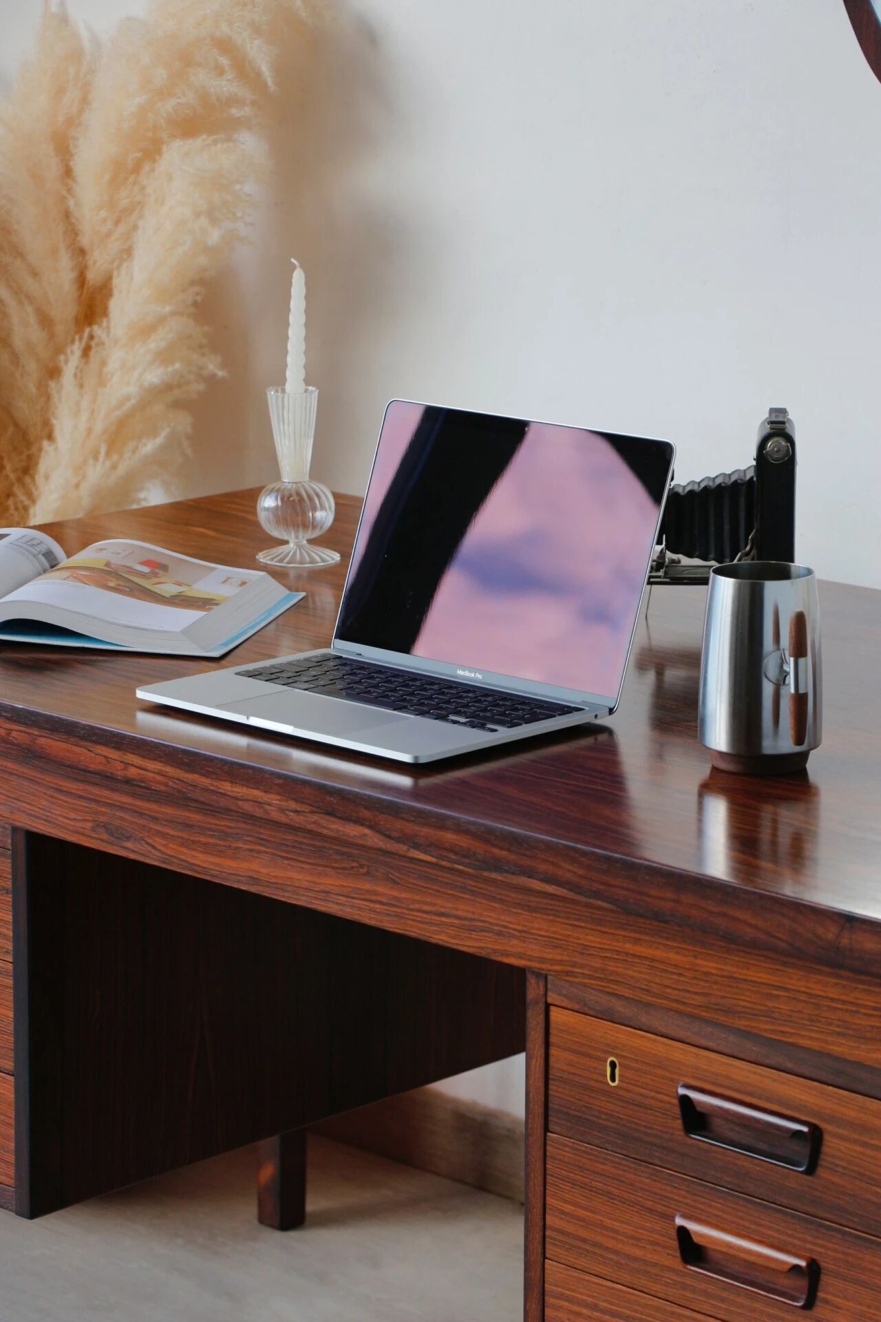 Arne Vodder rosewood desk | Scandinavian executive desk