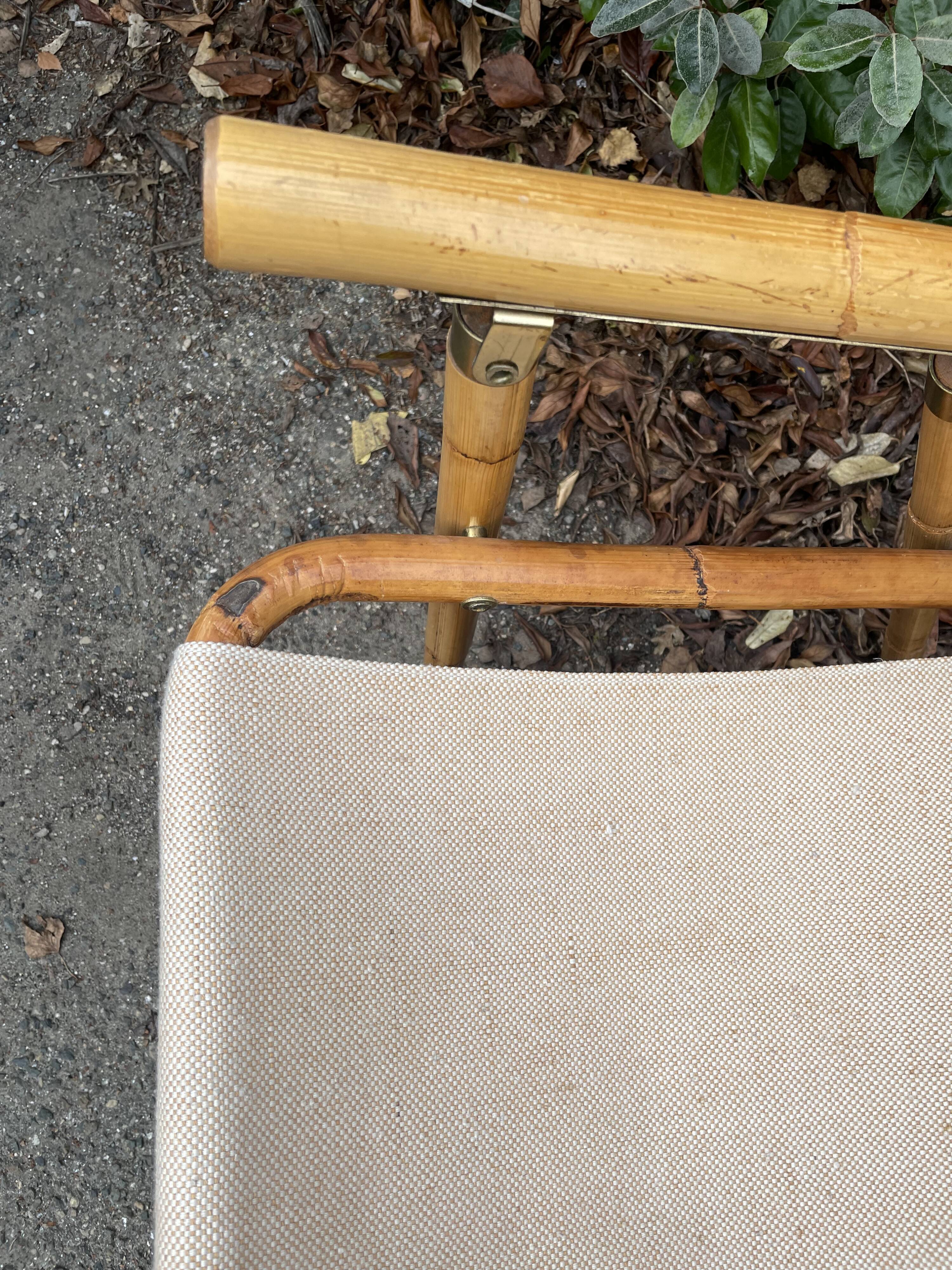 Rattan armchair and foldable canvas