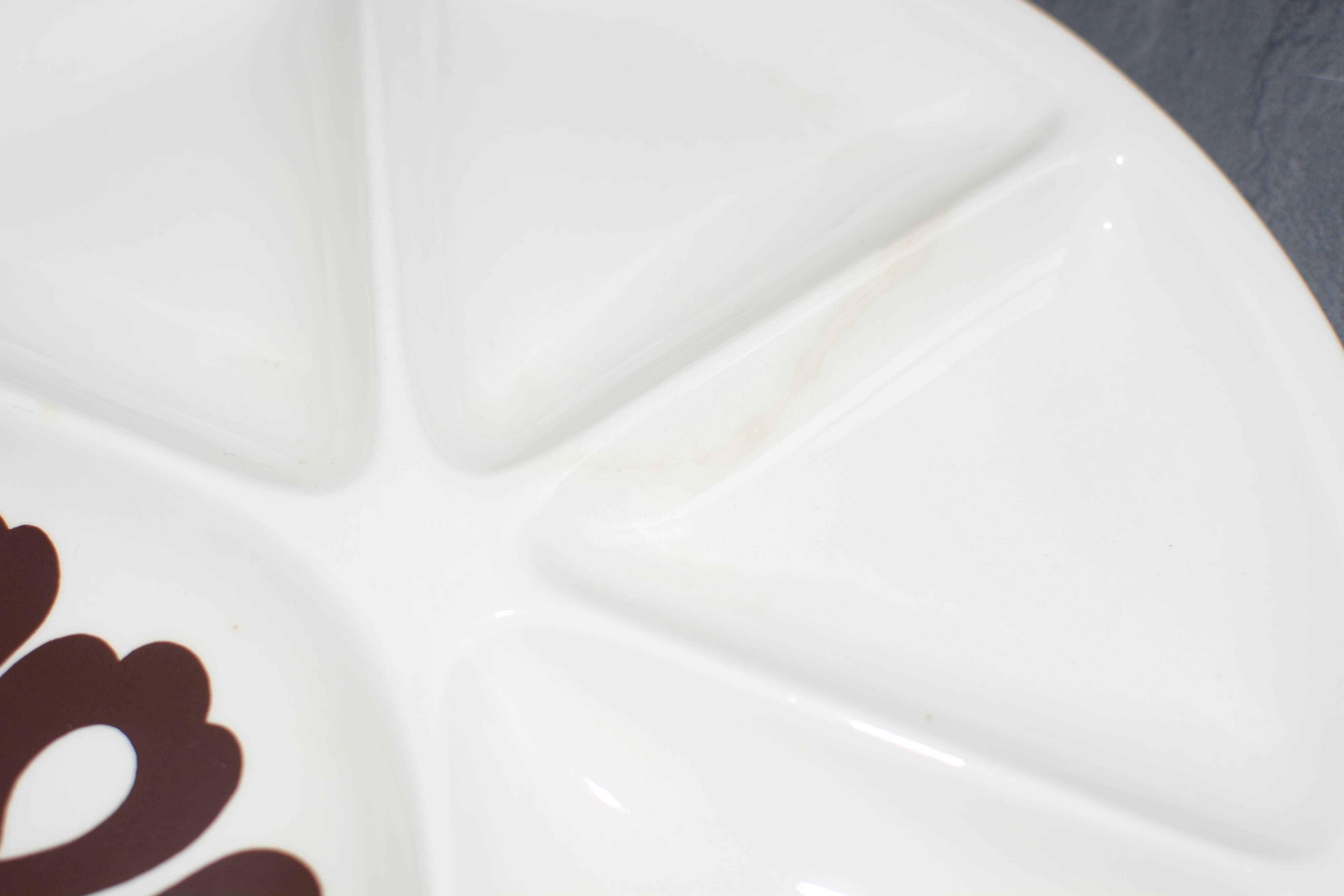 Vintage Le Creuset flower plates