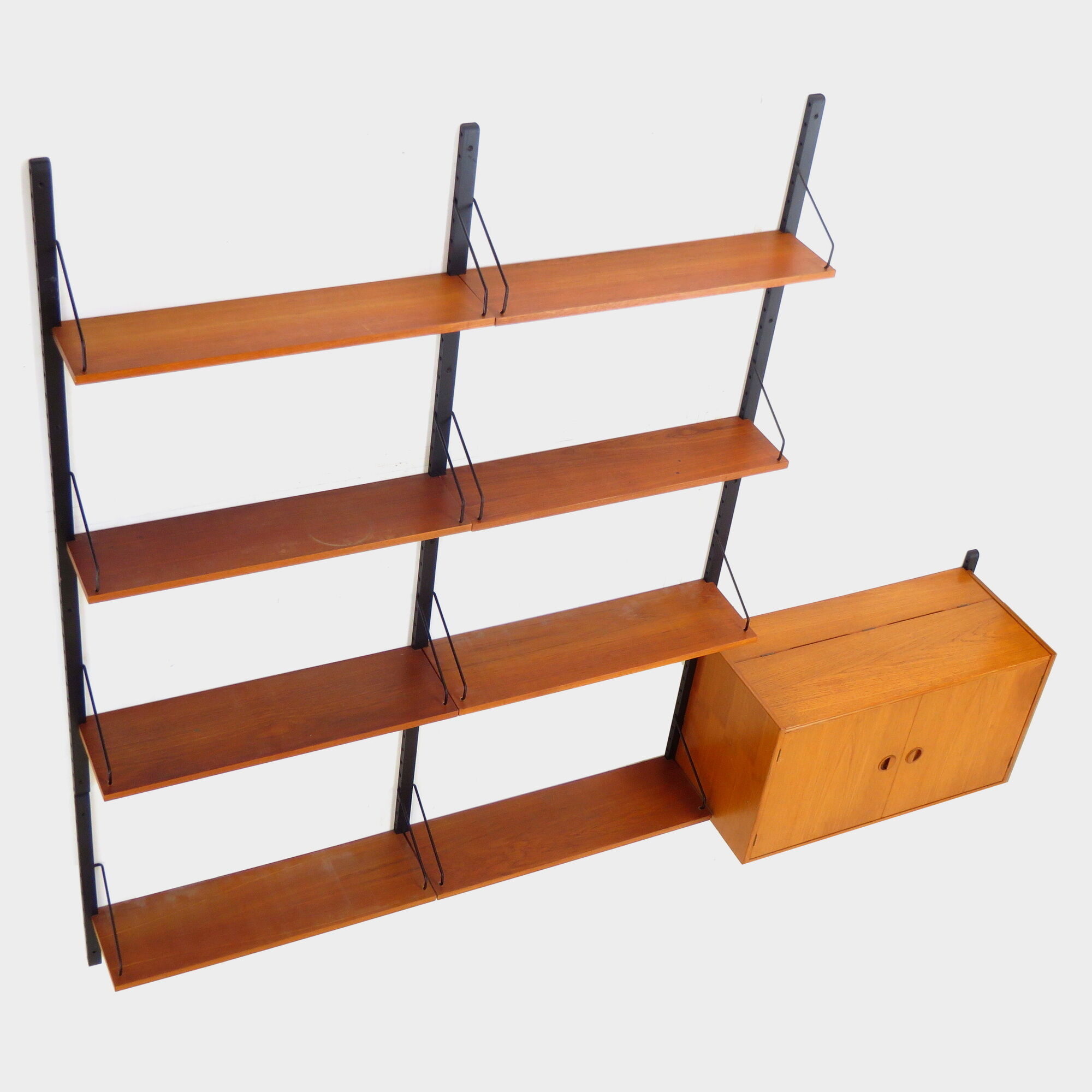 Vintage mid century royal system wall unit in teak by poul cadovius, danish design - denmark 1960s